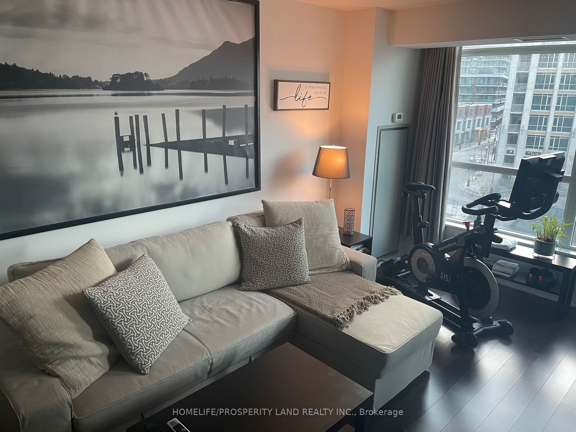 215 Fort York Blvd, #521