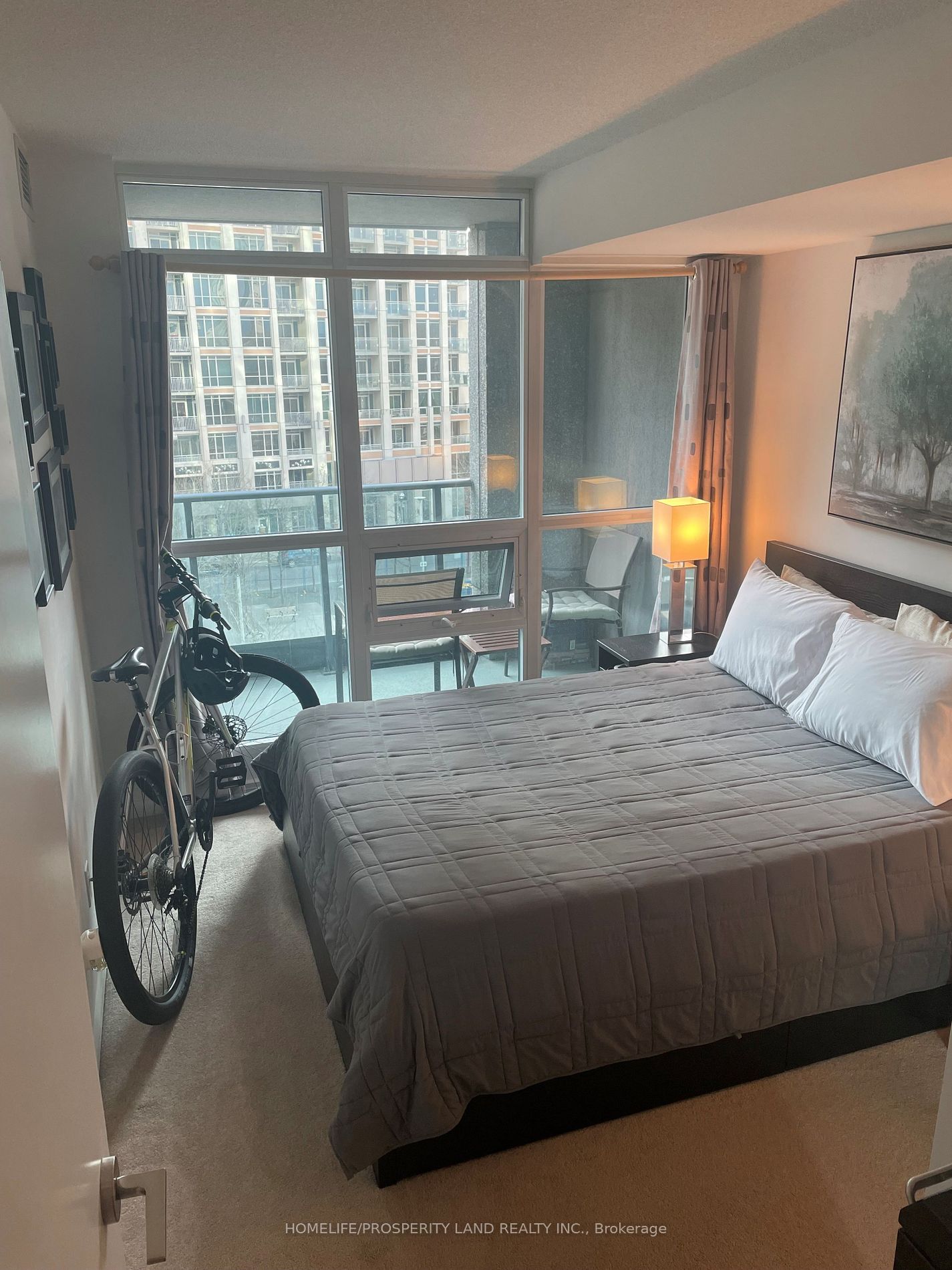 215 Fort York Blvd, #521