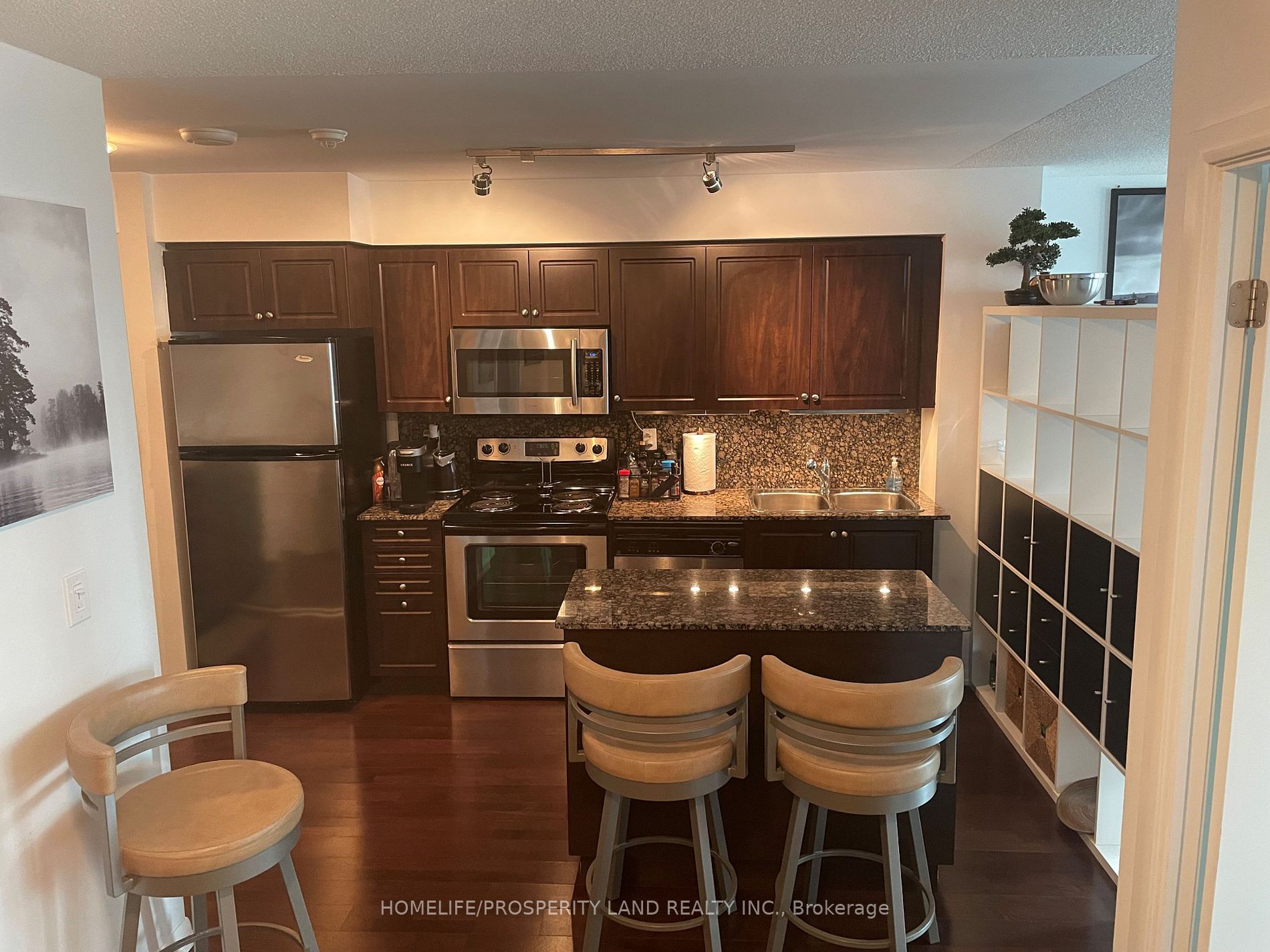 215 Fort York Blvd, #521