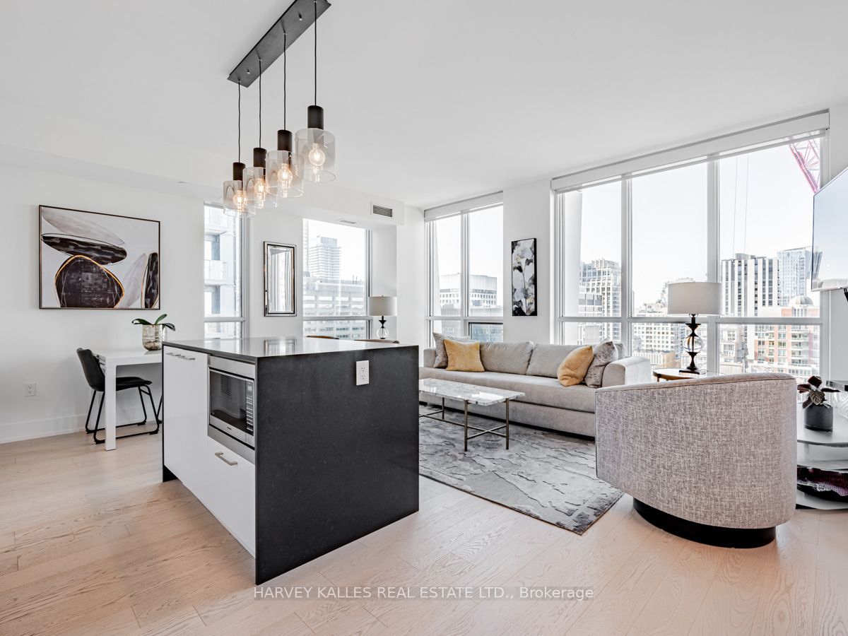 1 Yorkville Ave, #1701