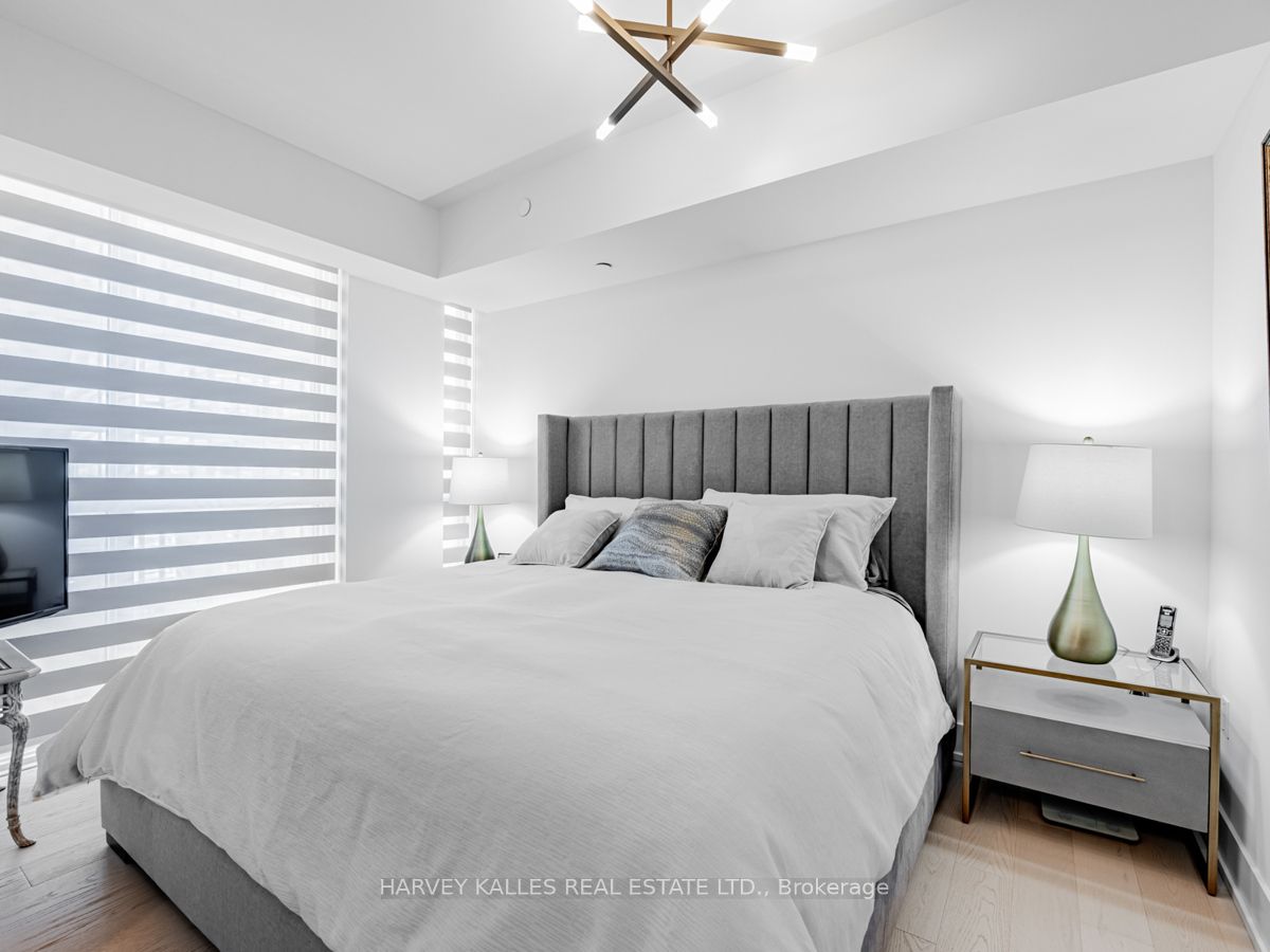 1 Yorkville Ave, #1701