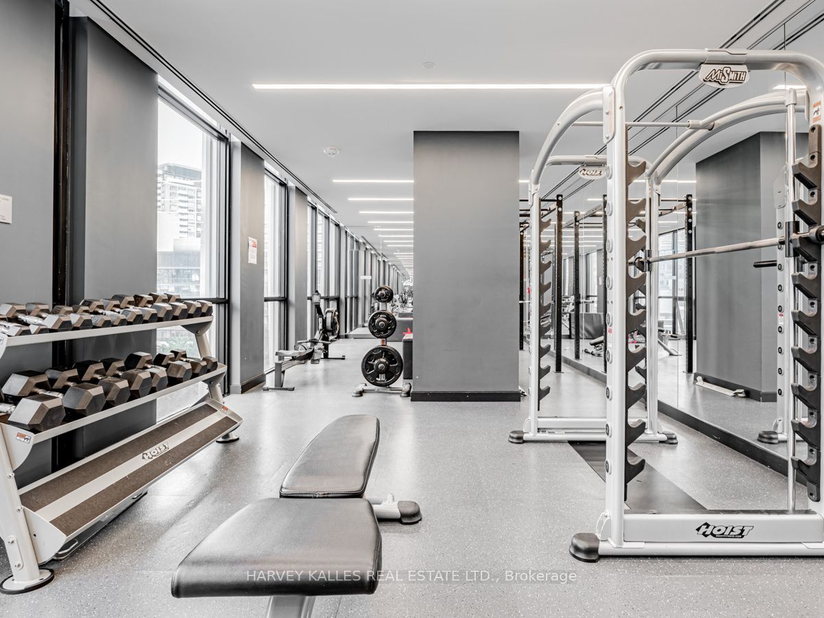 1 Yorkville Ave, #1701