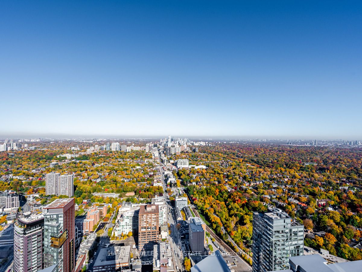 1 Yorkville Ave, #1701