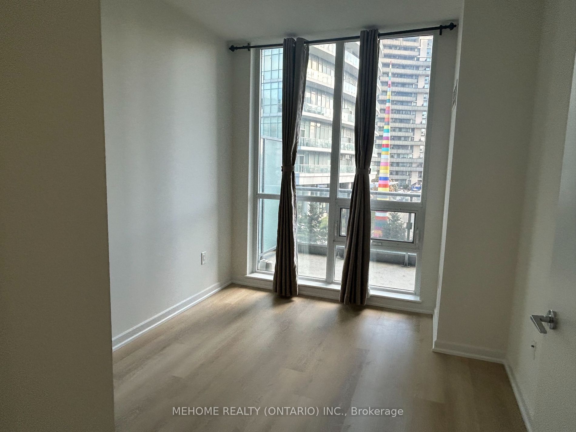 66 Forest Manor Rd, #208