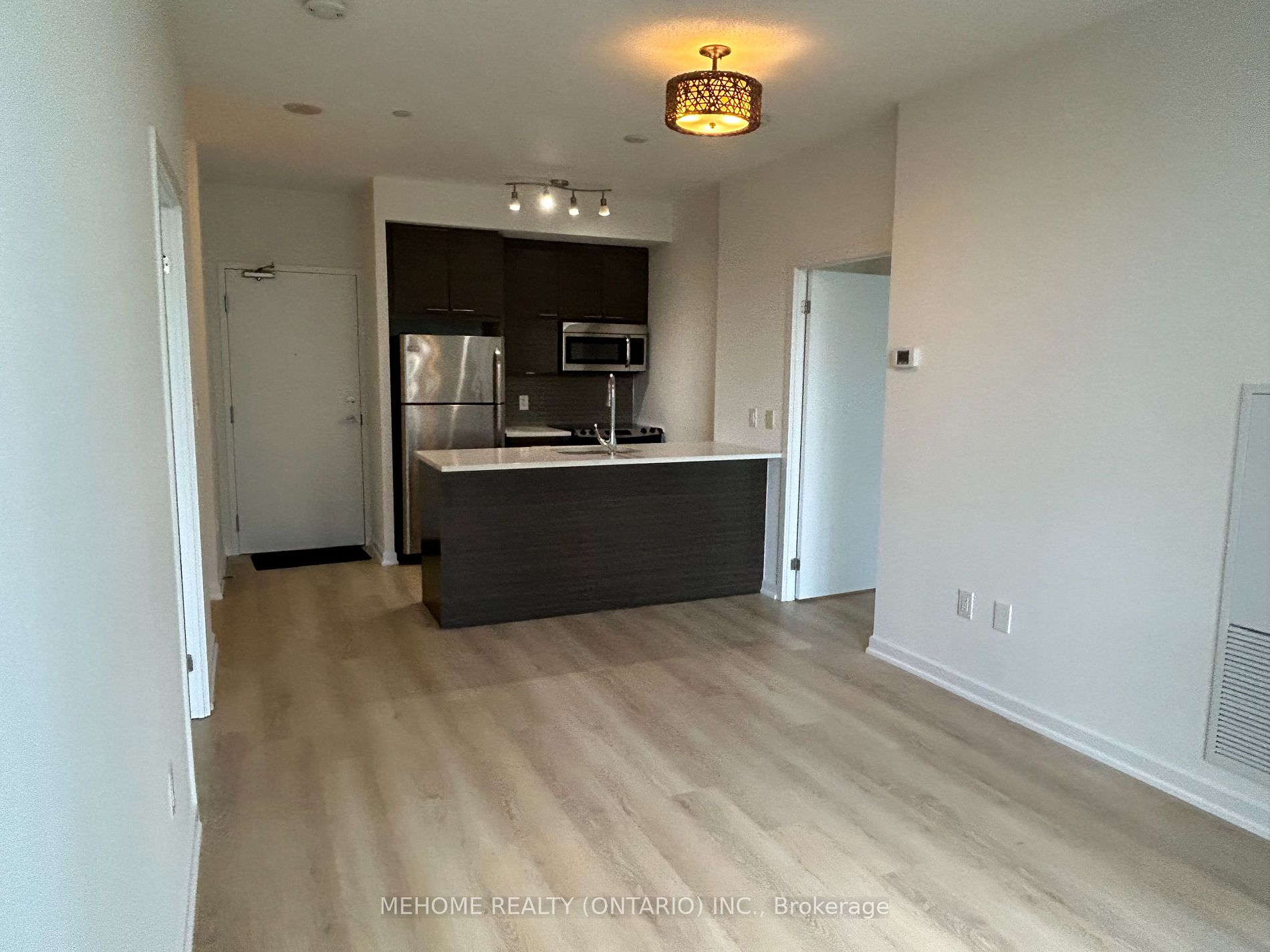 66 Forest Manor Rd, #208