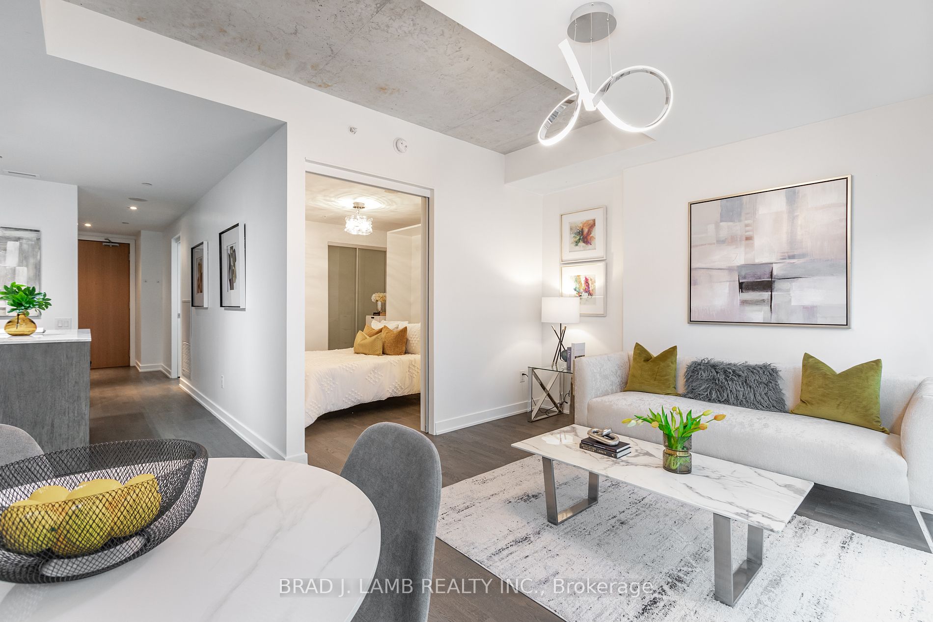 38 Stewart St, #808