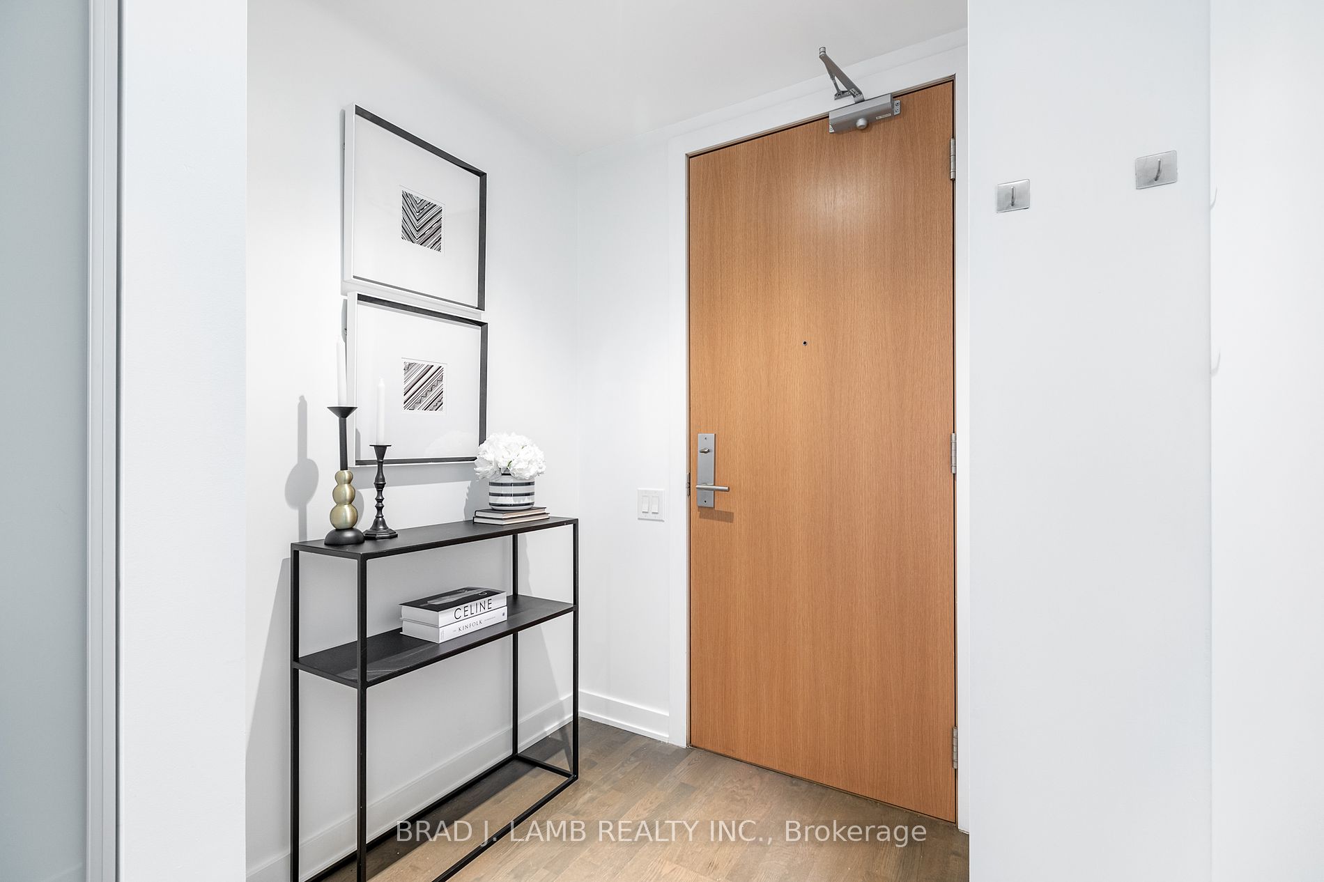 38 Stewart St, #808