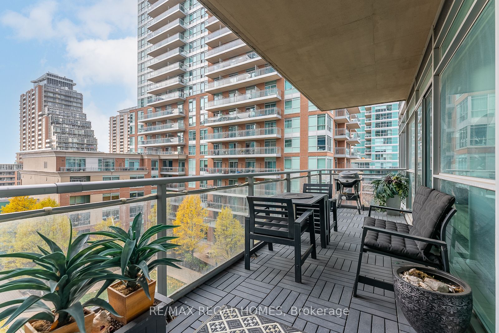 80 Western Battery Rd, #503
