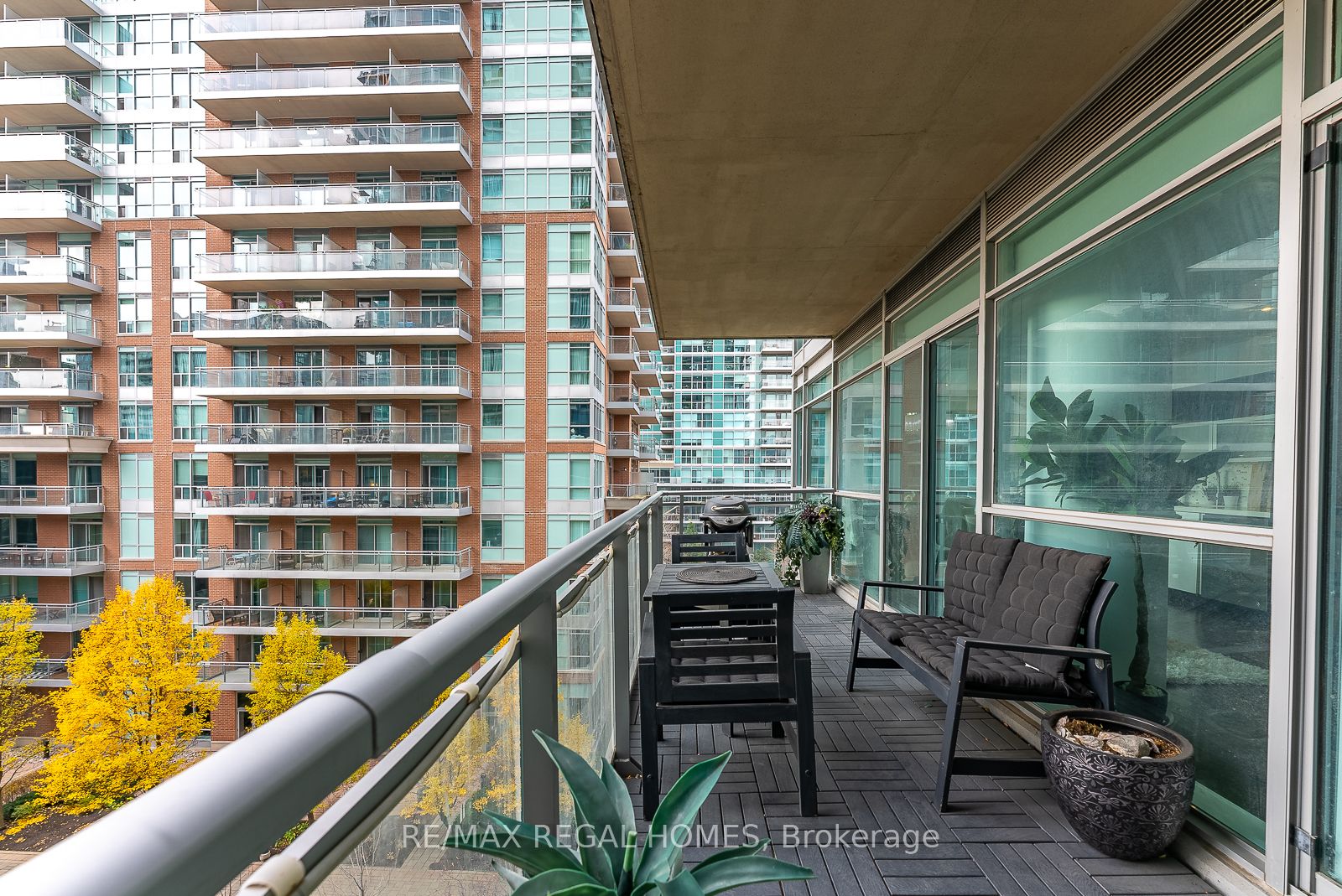 80 Western Battery Rd, #503