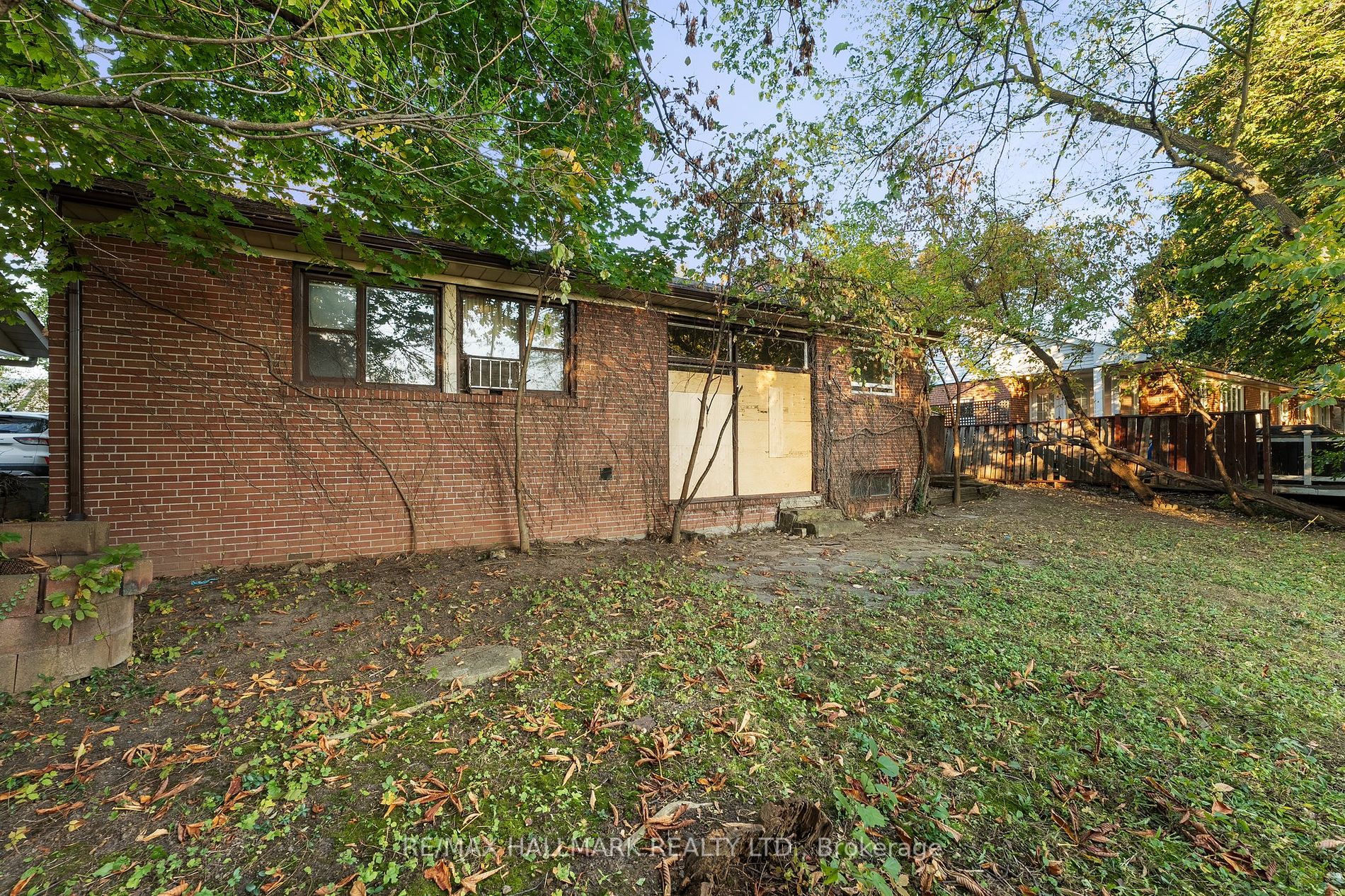 19 Woodcliff Place