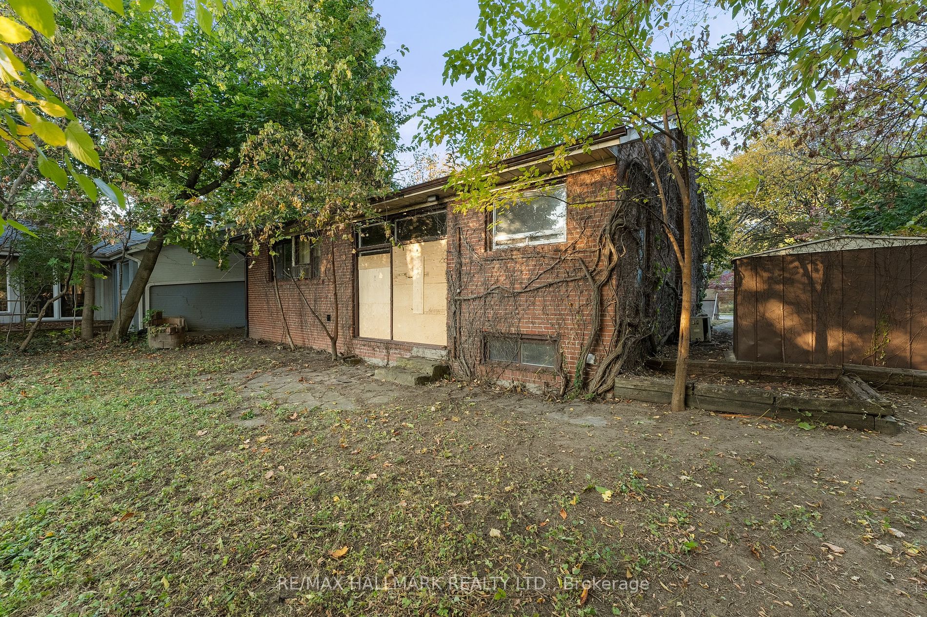 19 Woodcliff Place