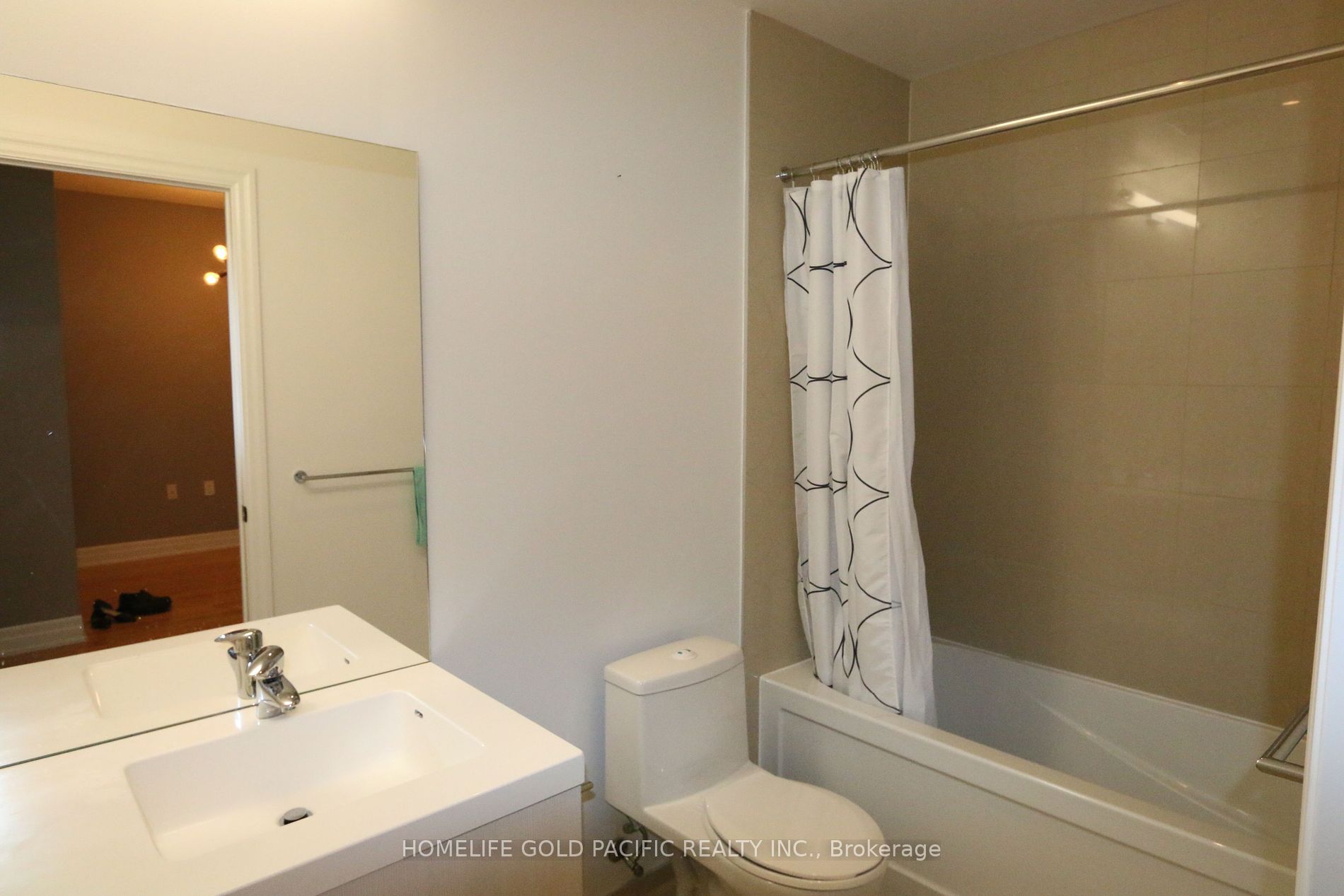 8 The Esplanade, #2404