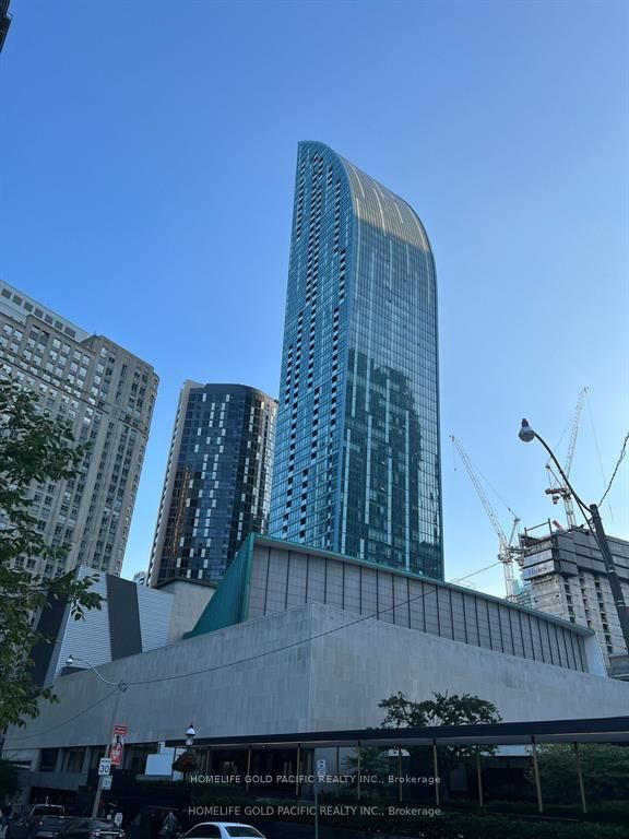 8 The Esplanade, #2404
