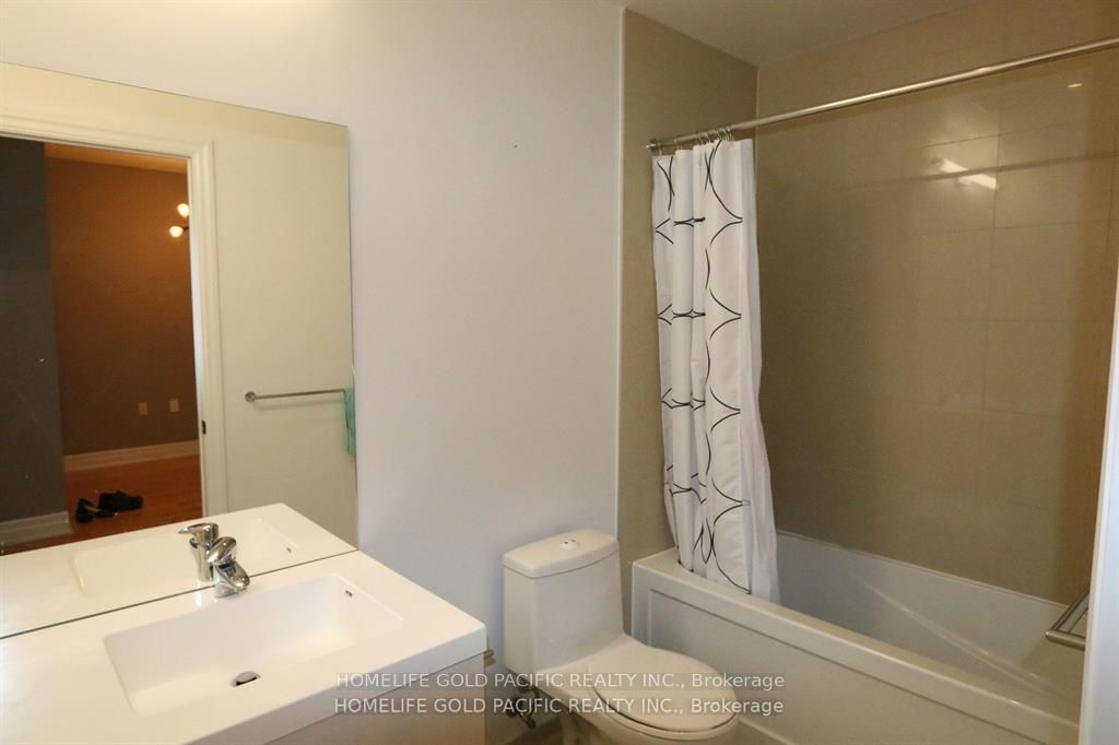 8 The Esplanade, #2404
