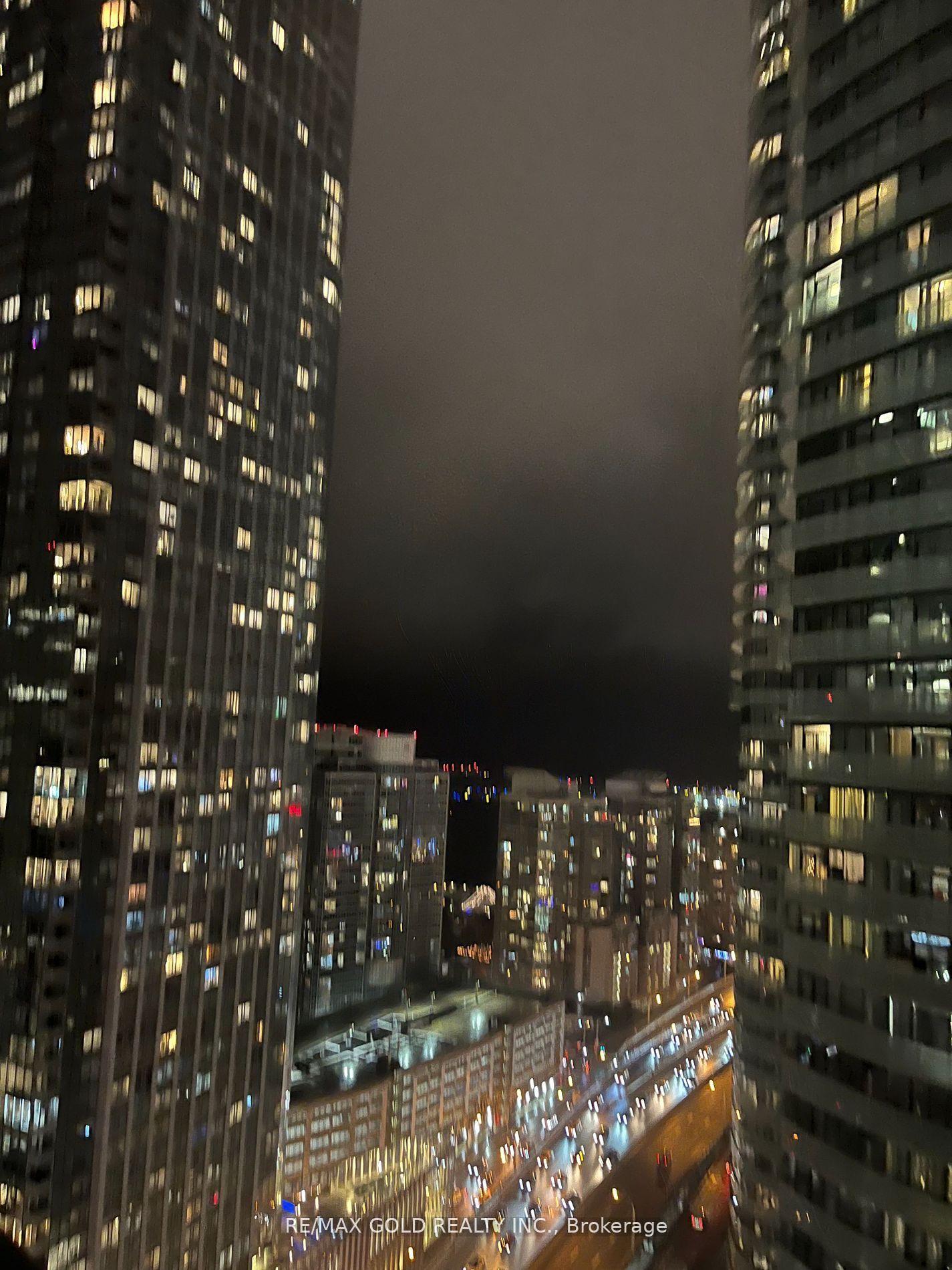 55 Bremner Boulevard #2811