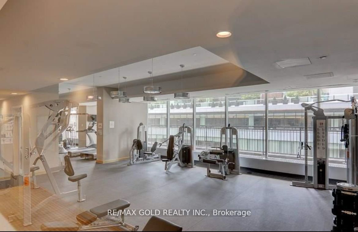 55 Bremner Boulevard #2811