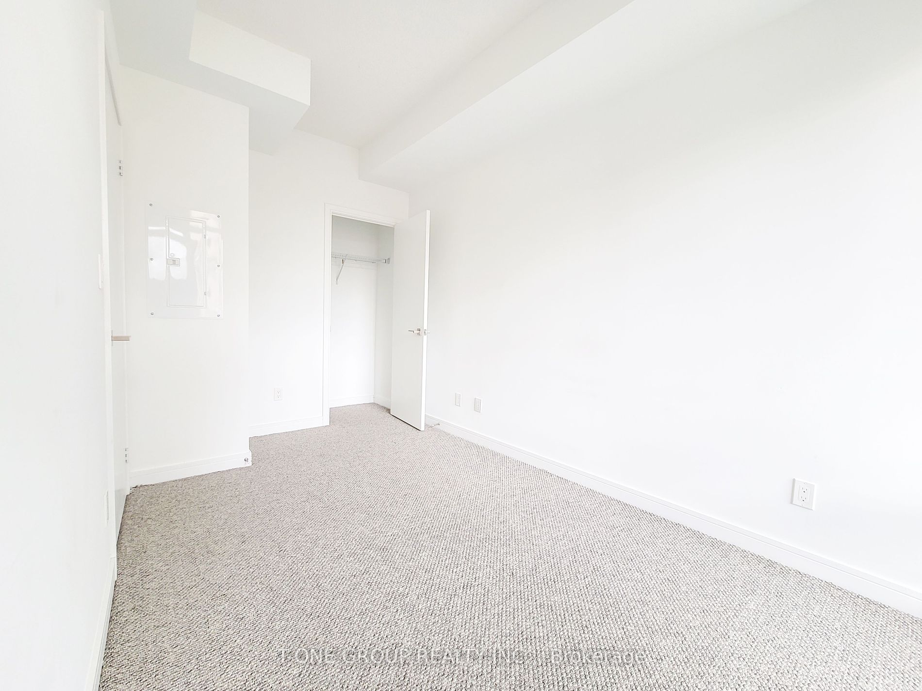 621 Sheppard Avenue E, #318