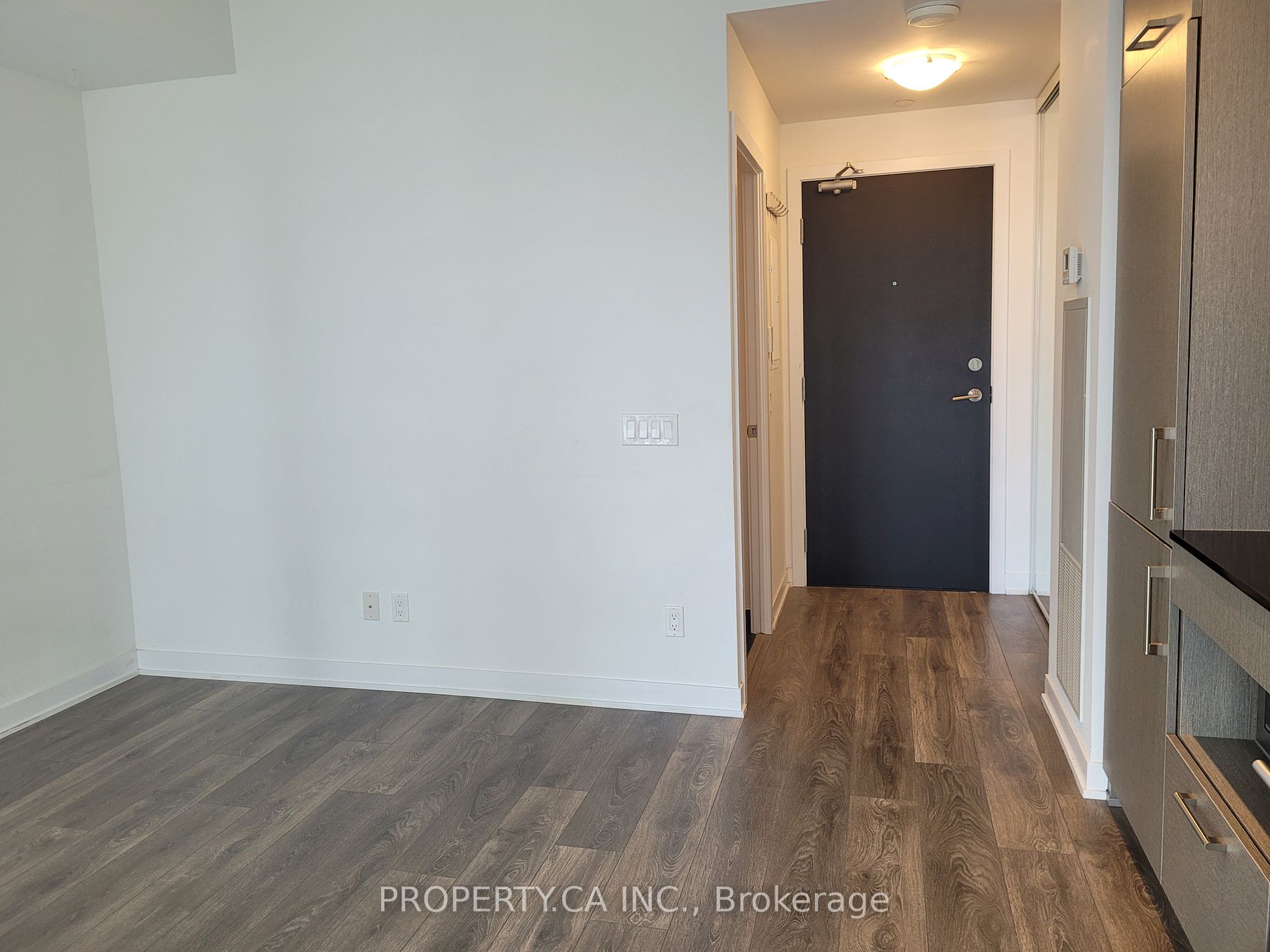 87 Peter Street #2809
