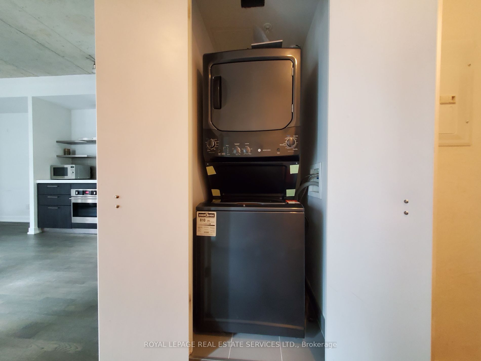 560 King Street W #626