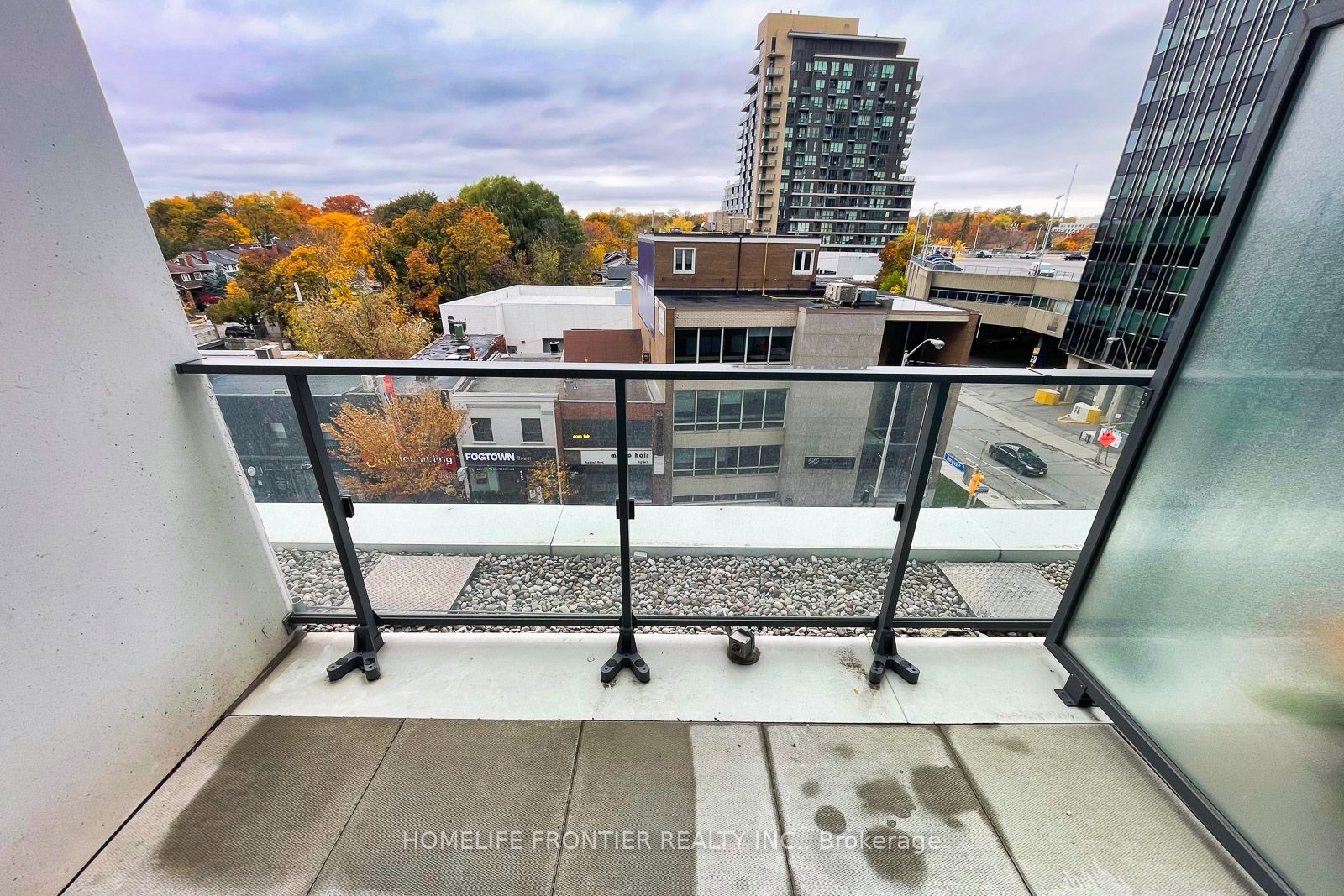 8 Hillsdale Ave E, #621