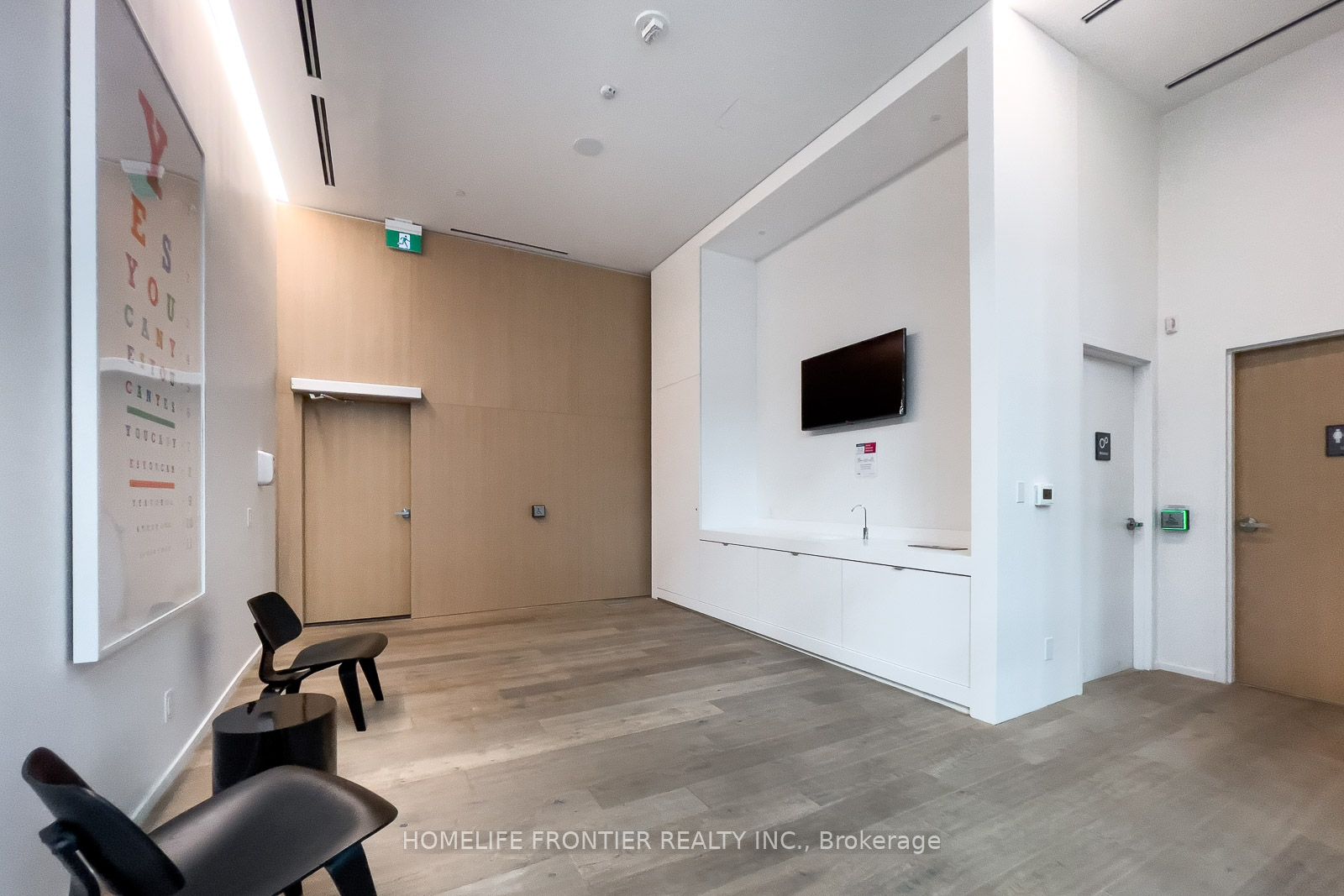 8 Hillsdale Ave E, #621