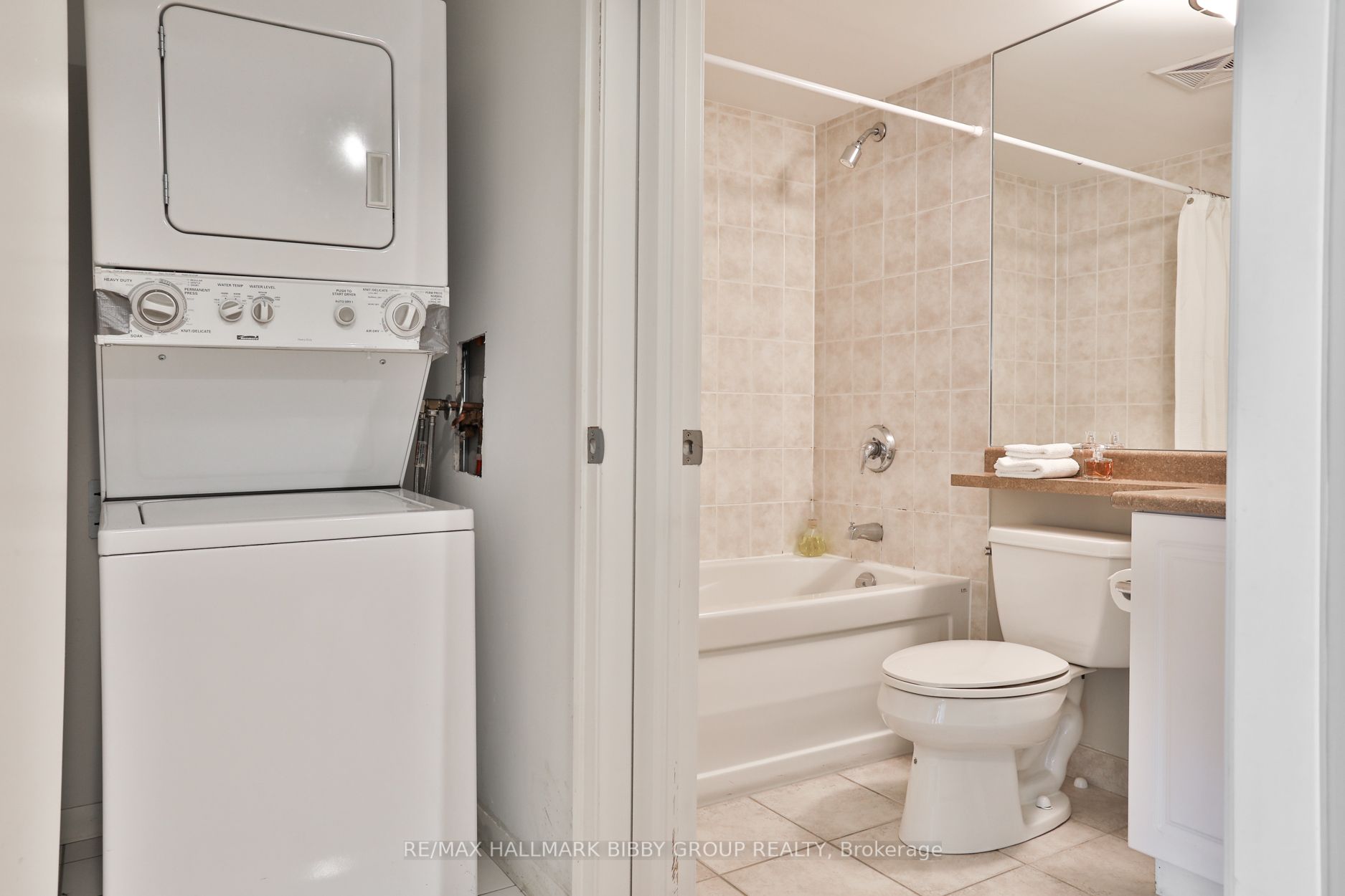 231 Fort York Blvd, #1106