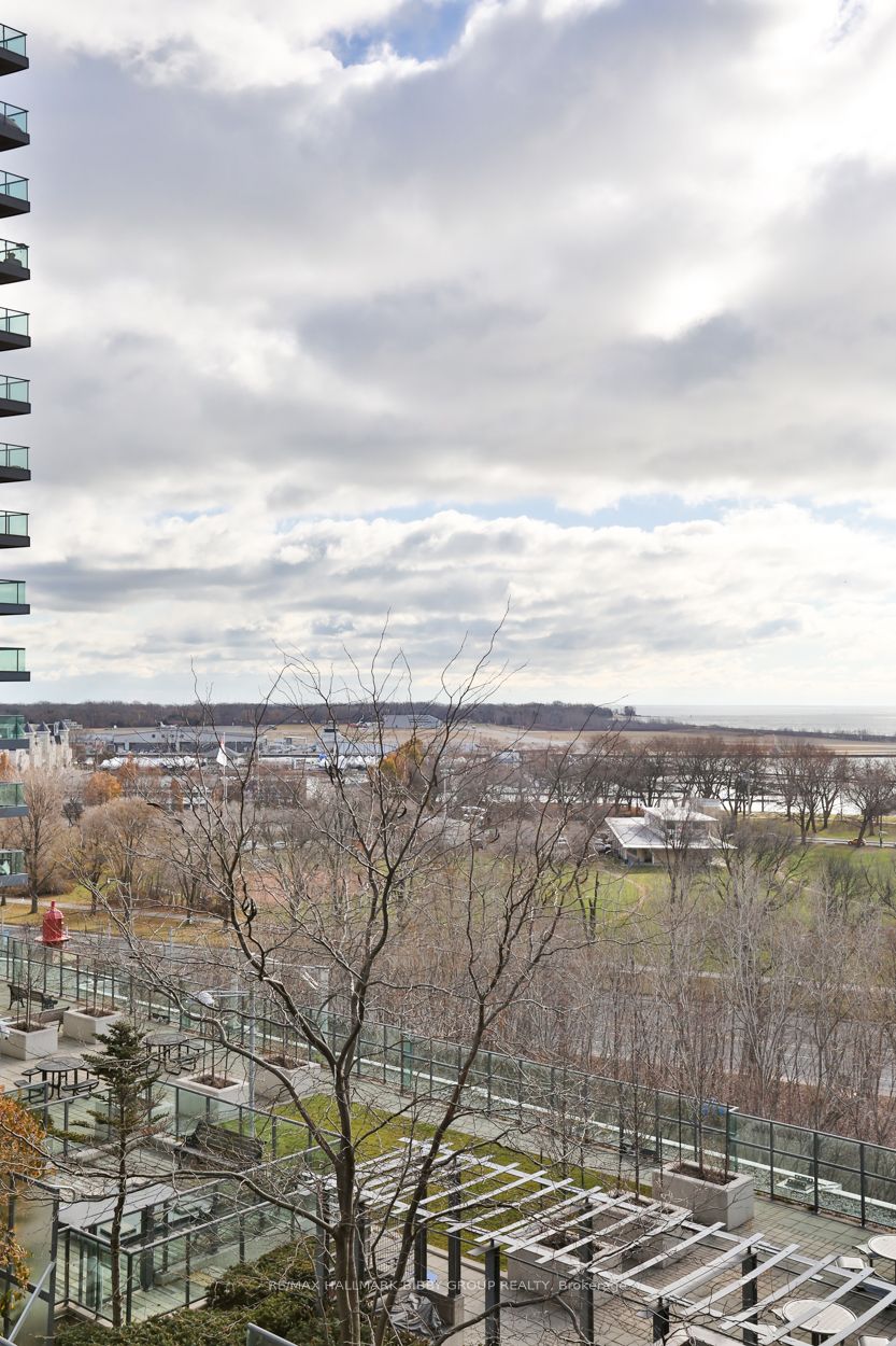 231 Fort York Blvd, #1106