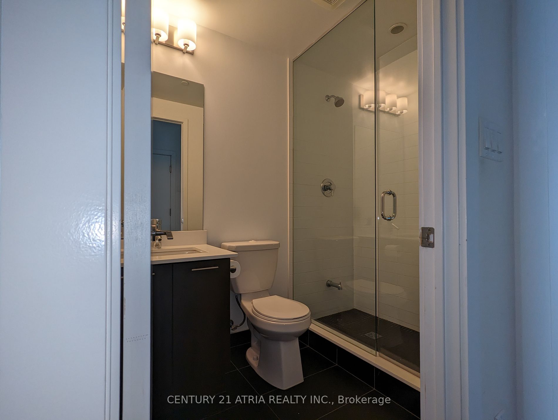 20 Bruyeres Mews, #1805