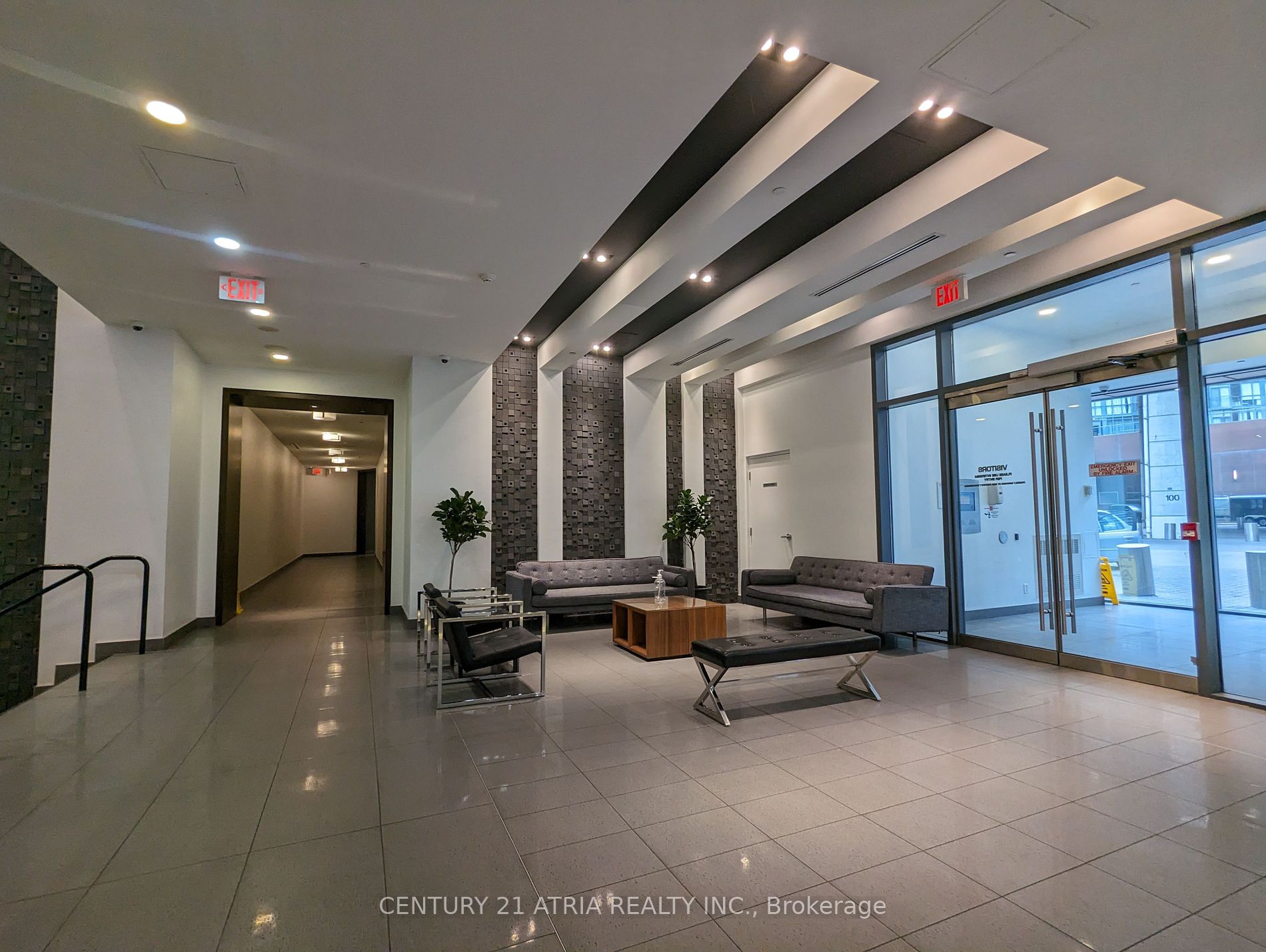 20 Bruyeres Mews, #1805