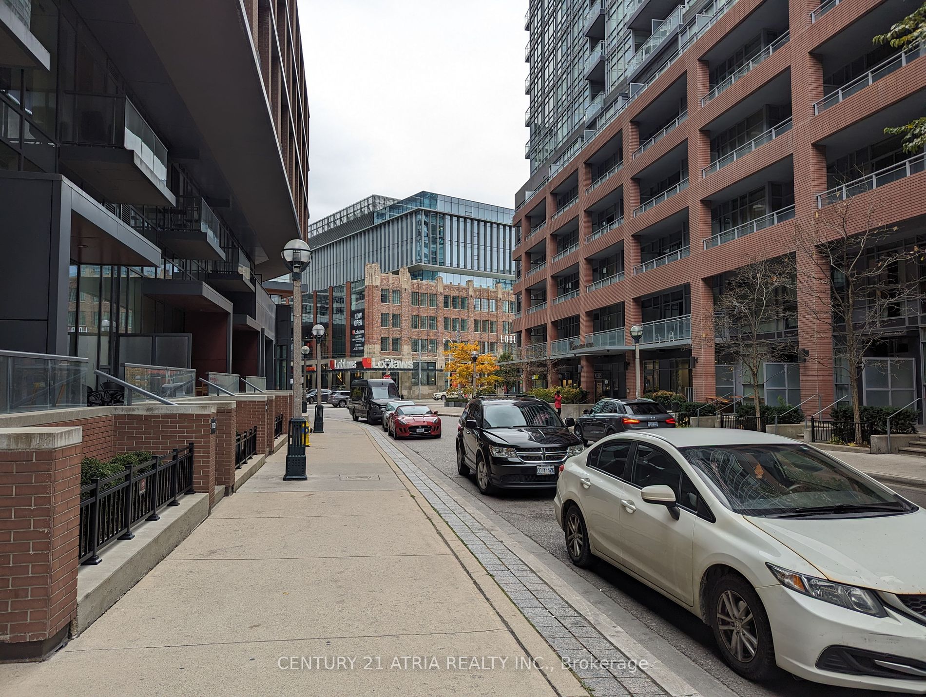 20 Bruyeres Mews, #1805