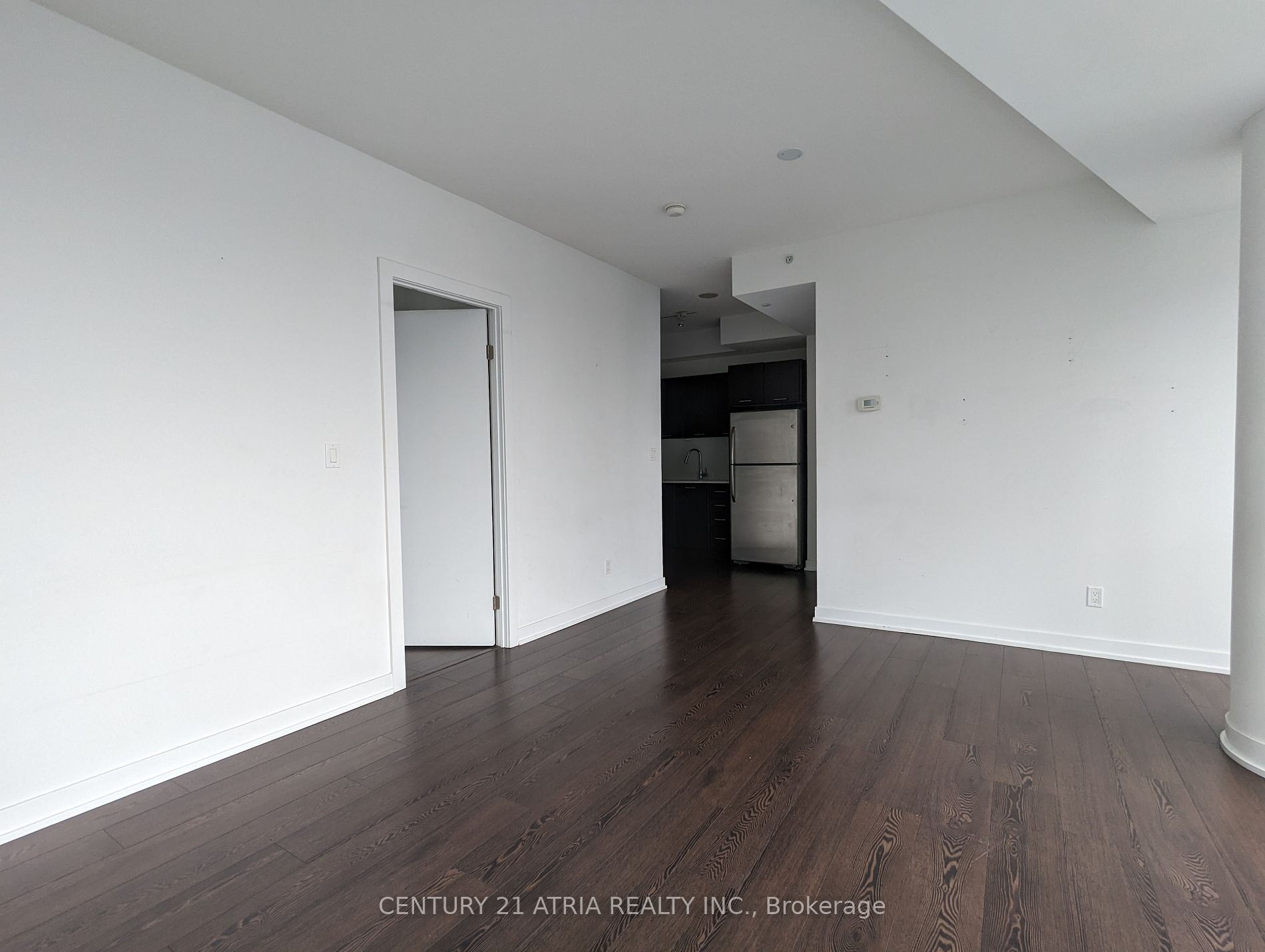 20 Bruyeres Mews, #1805