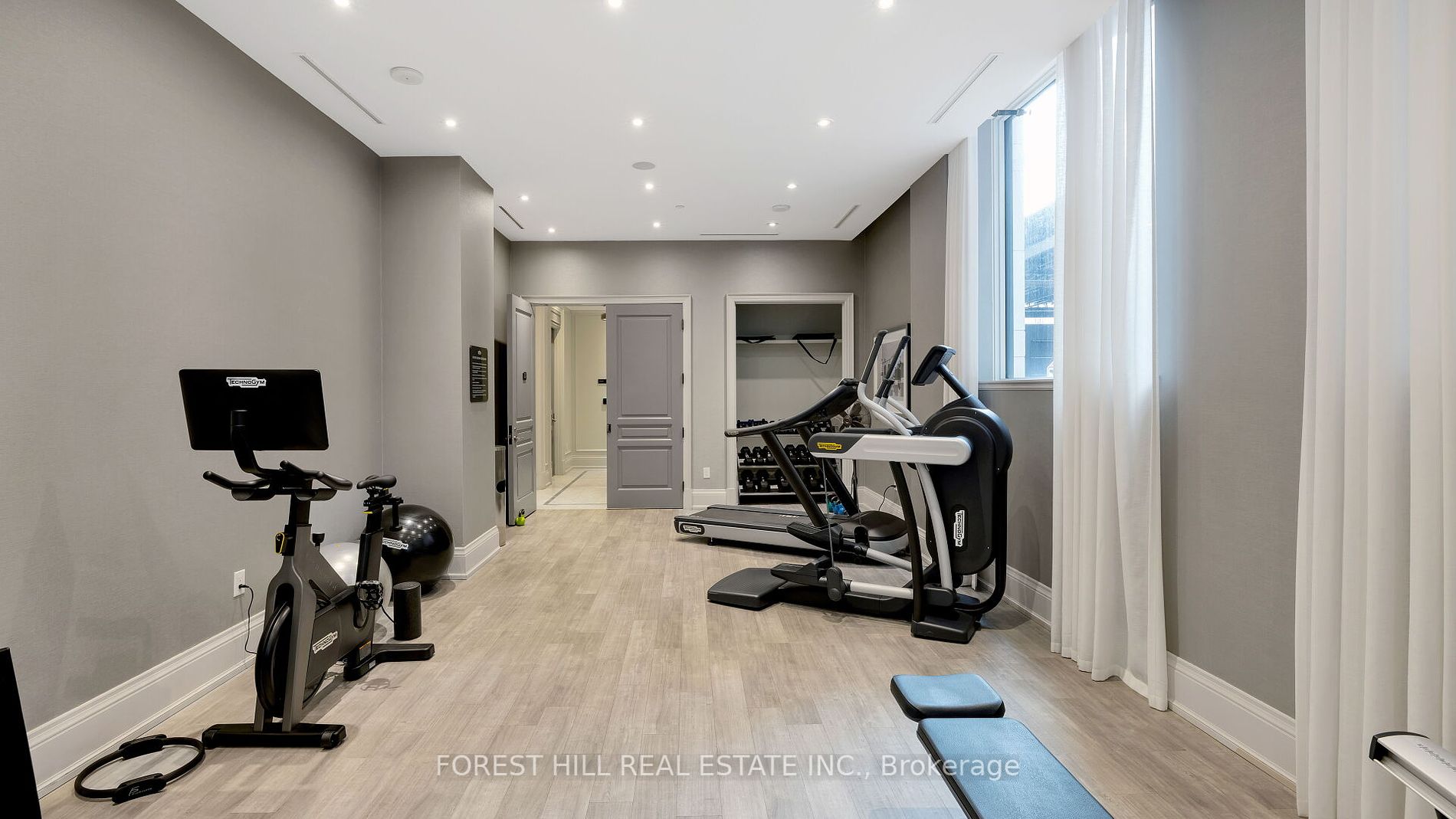 133 Hazelton Avenue, #202