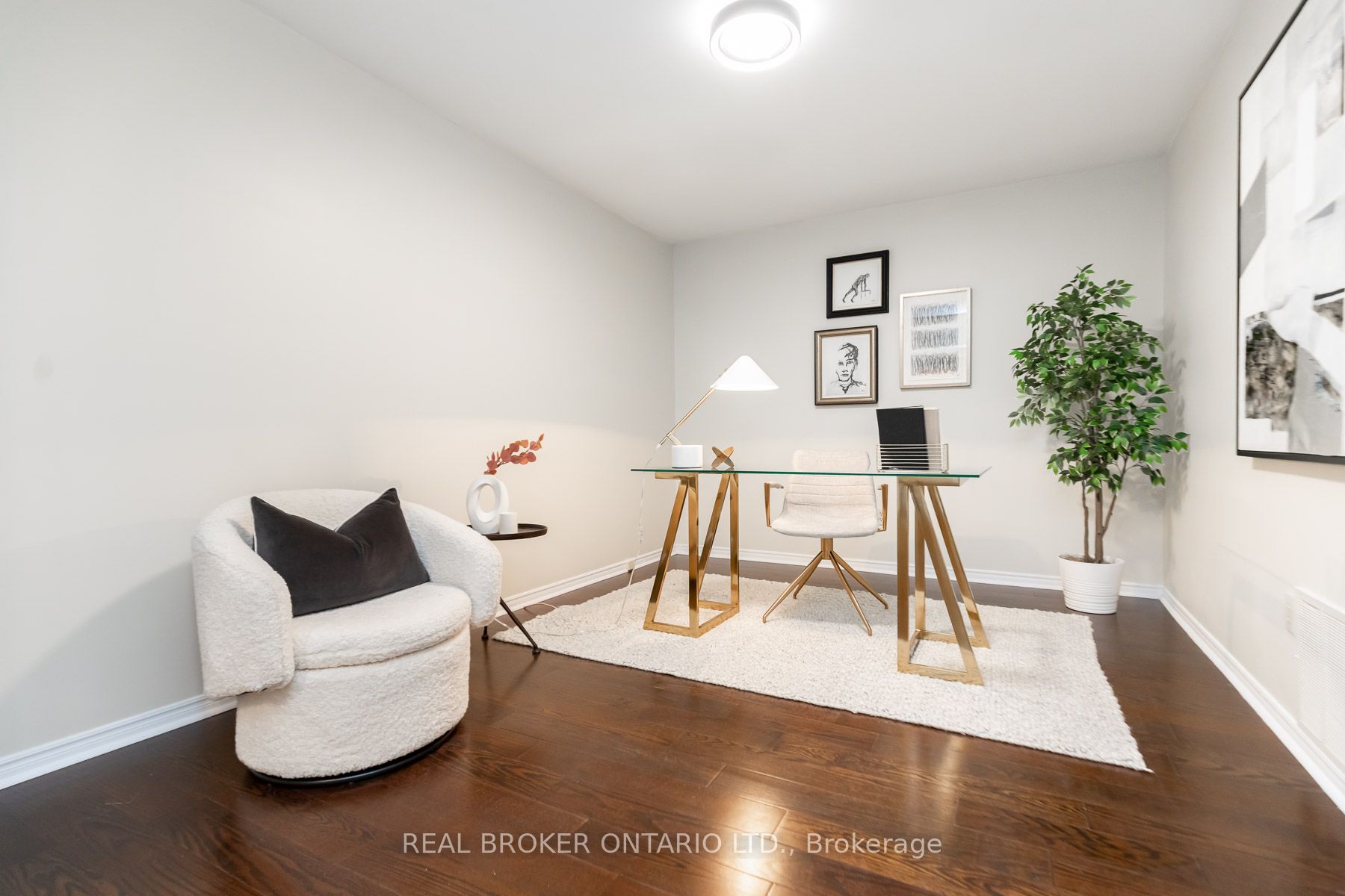 160 Frederick St, #803