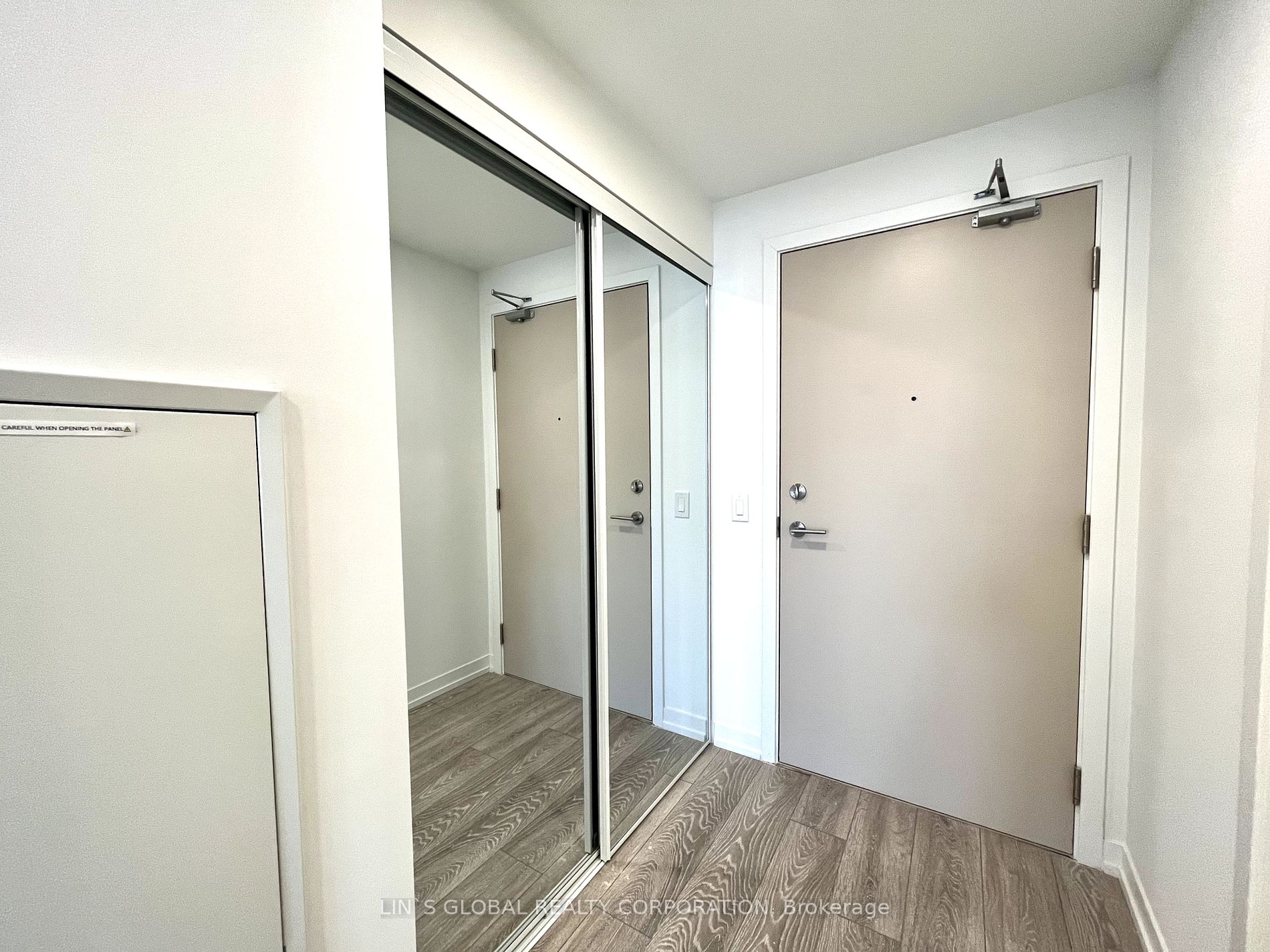 2020 Bathurst Street #523