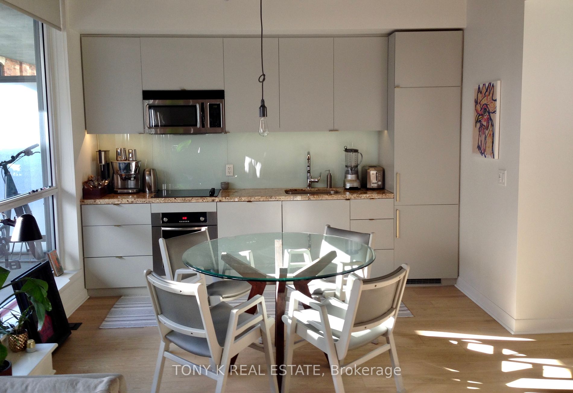 478 King Street W, #313