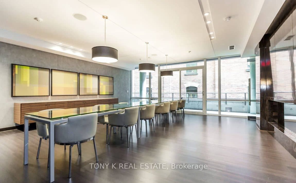 478 King Street W, #313