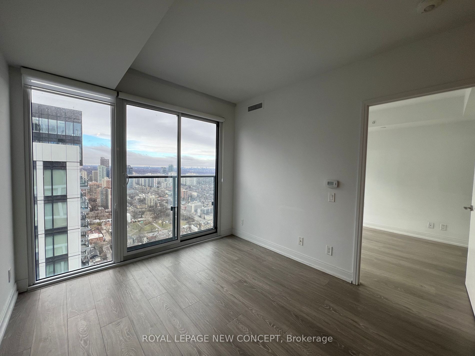 181 Dundas St E, #5602