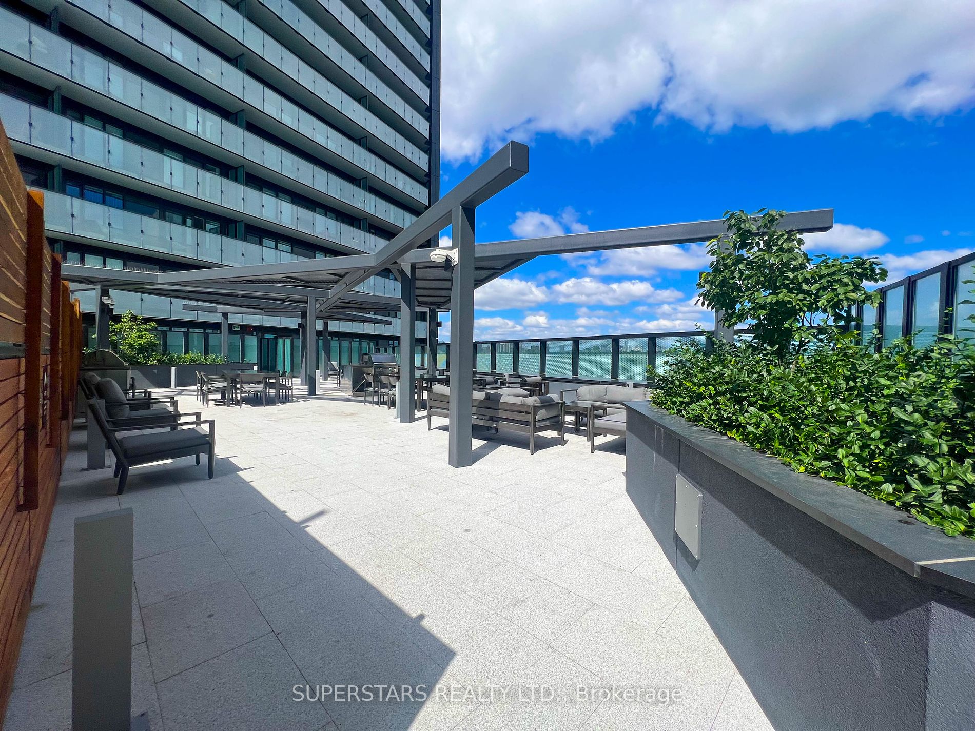 585 Bloor St E, #3120