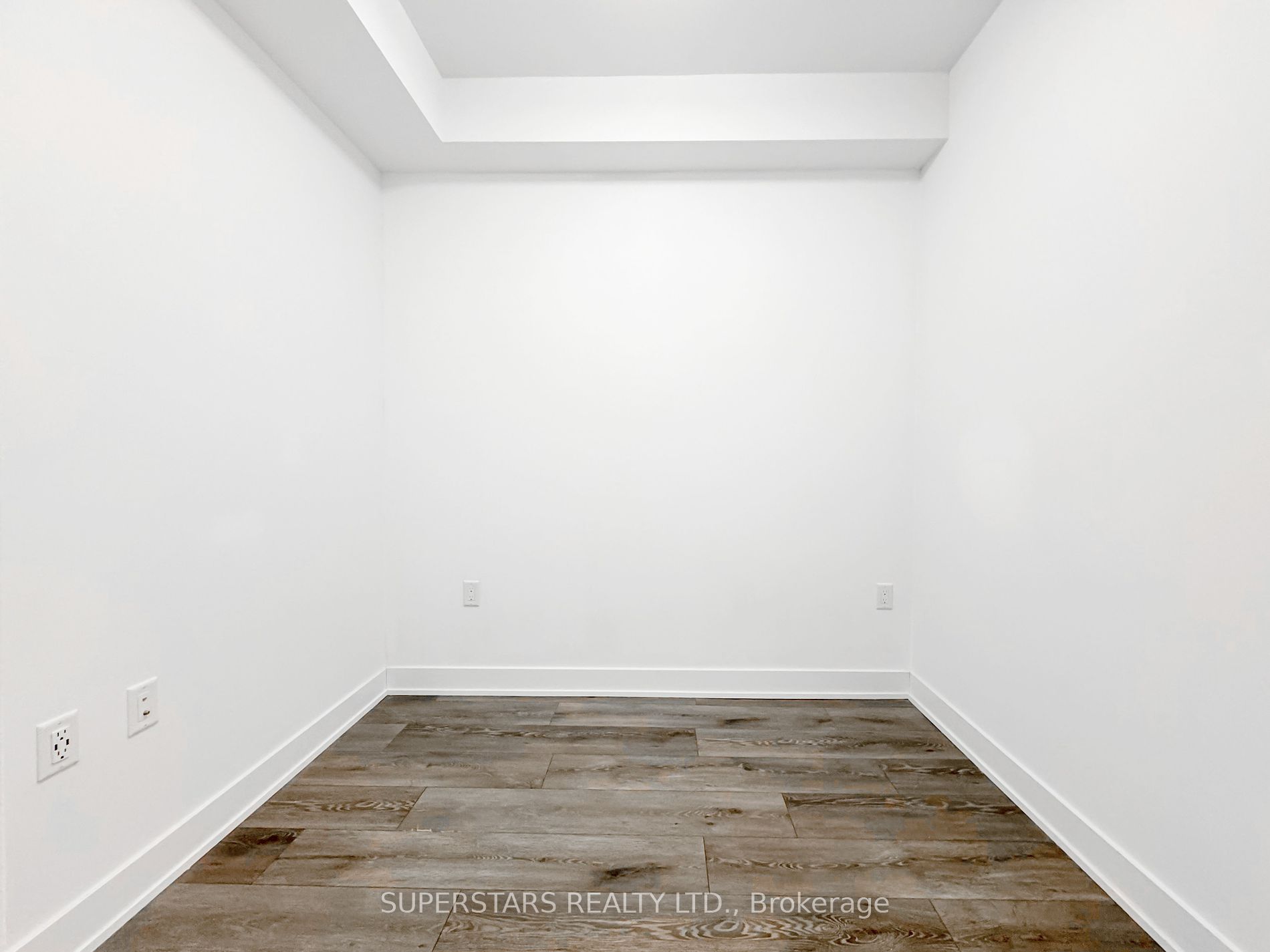585 Bloor St E, #3120