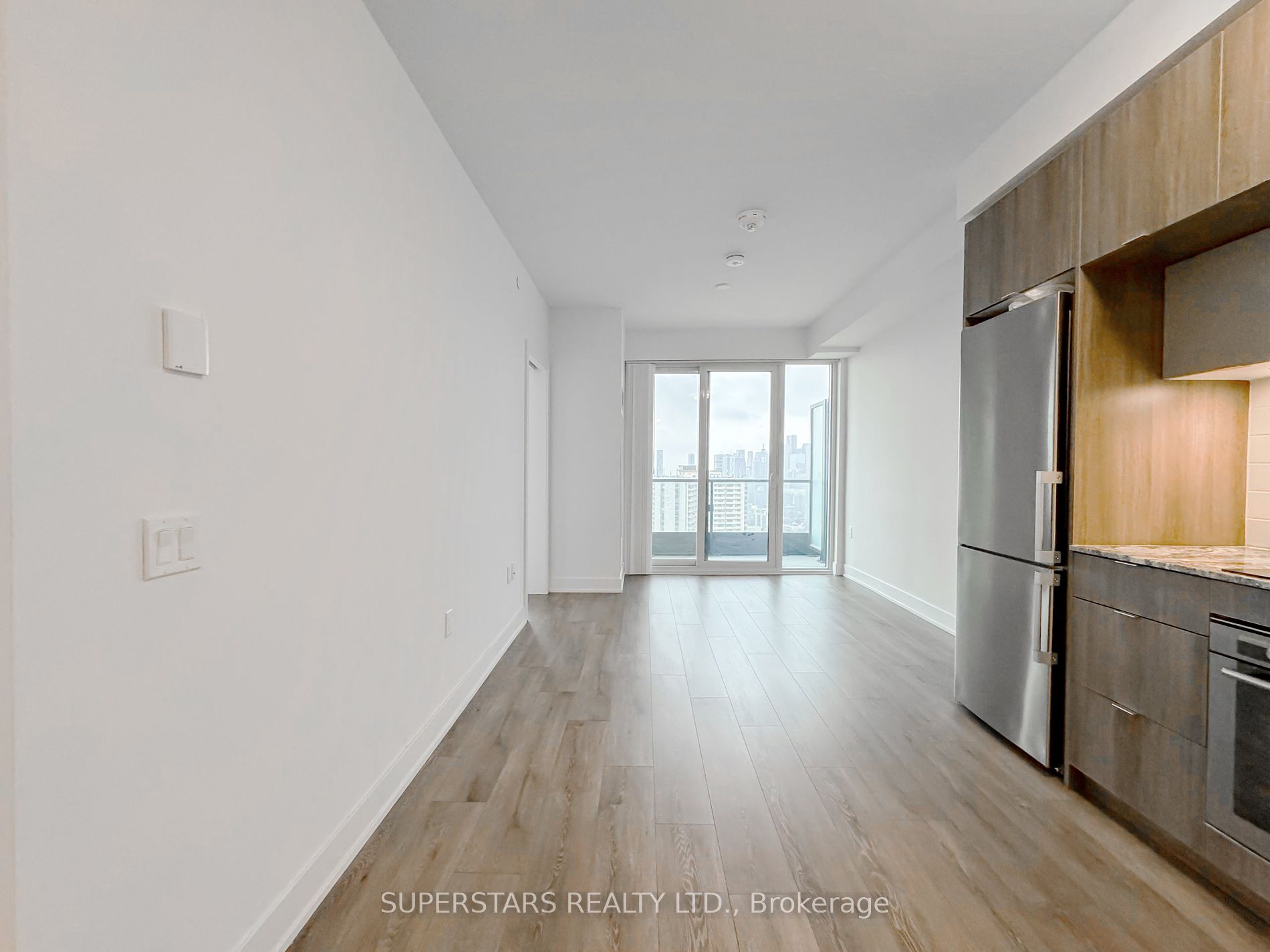 585 Bloor St E, #3120