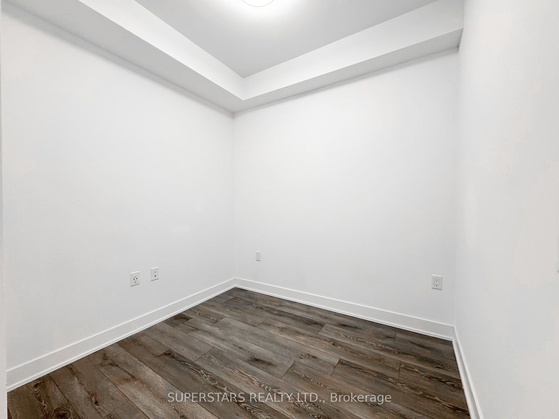 585 Bloor St E, #3120