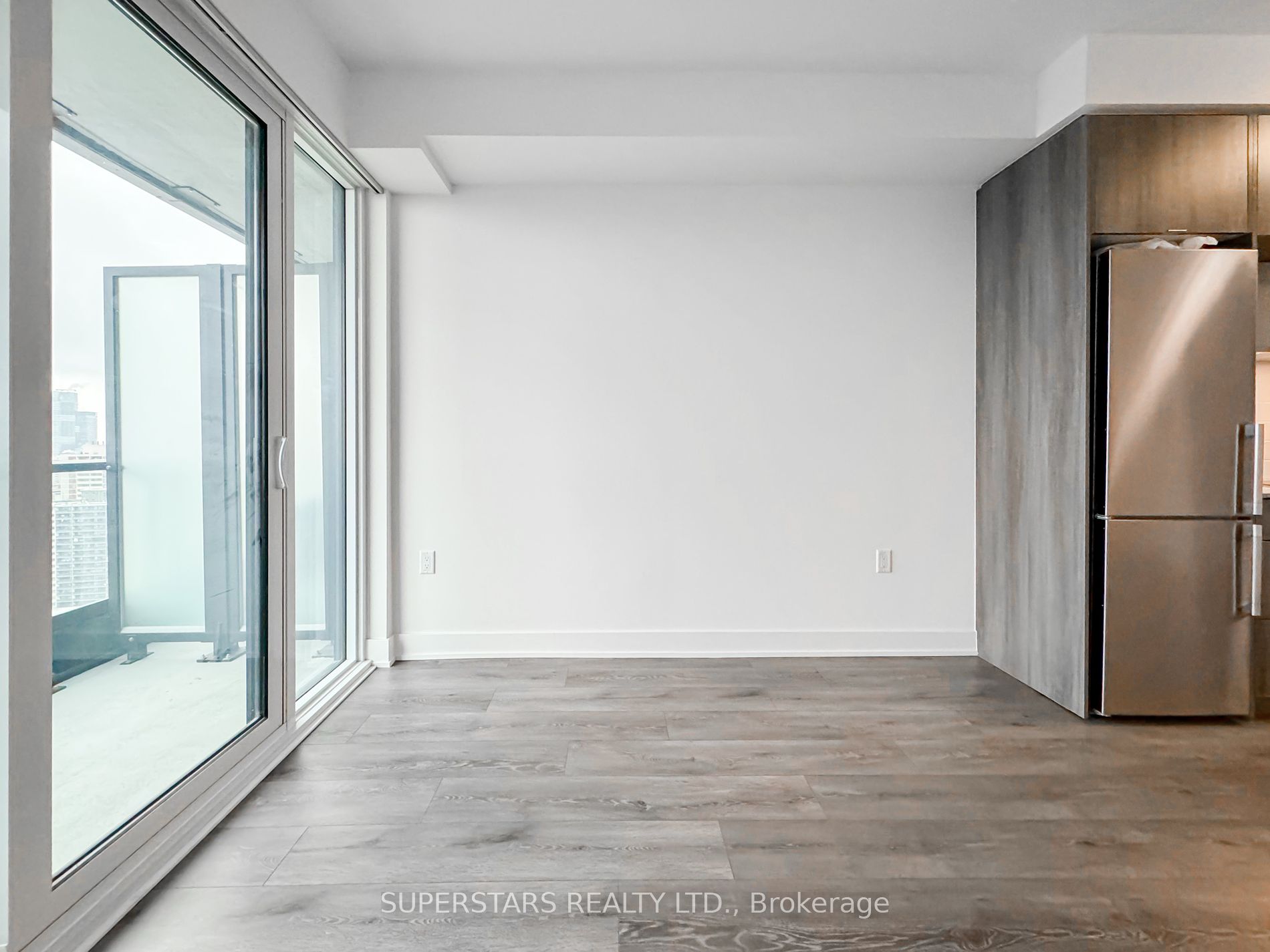 585 Bloor St E, #3120