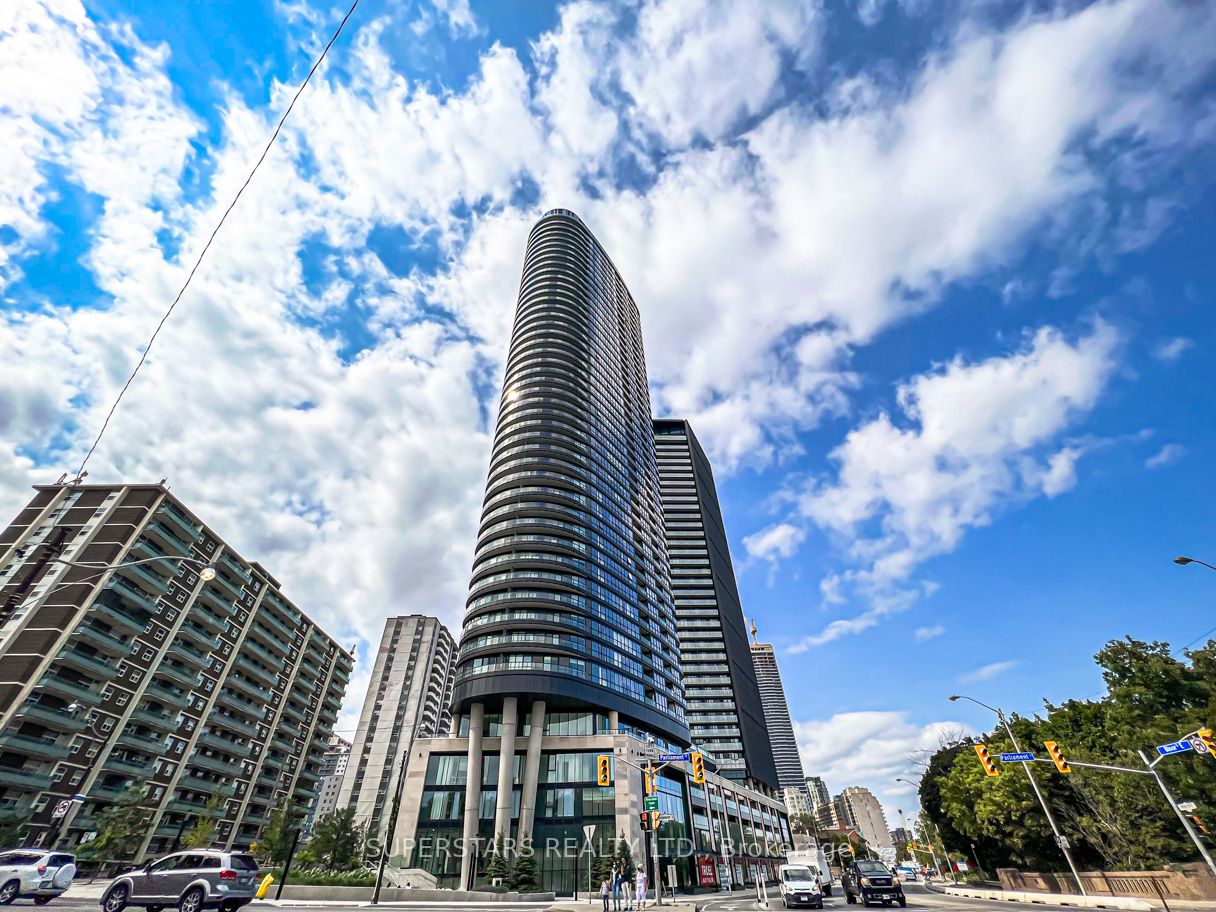 585 Bloor St E, #3120