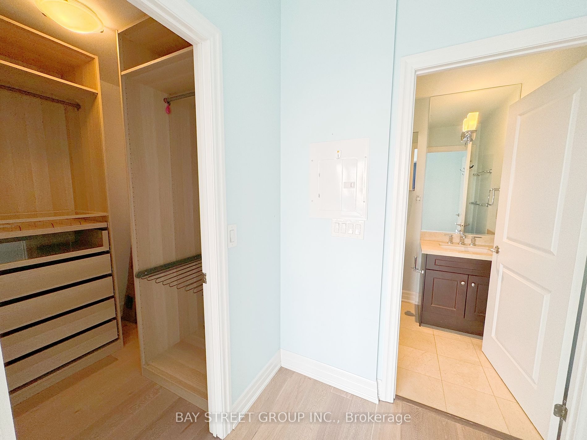 23 Rean Drive, #705