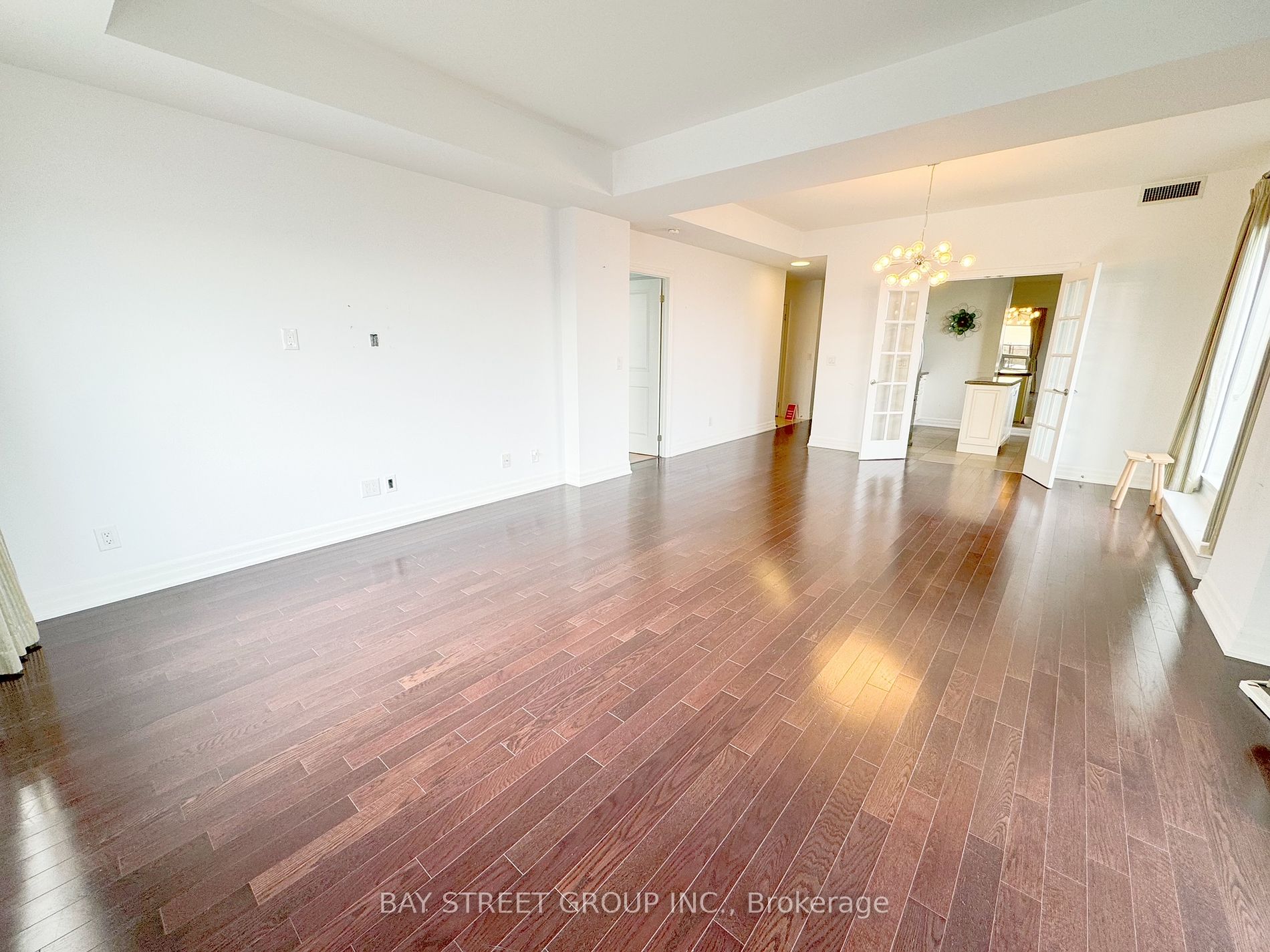 23 Rean Drive, #705