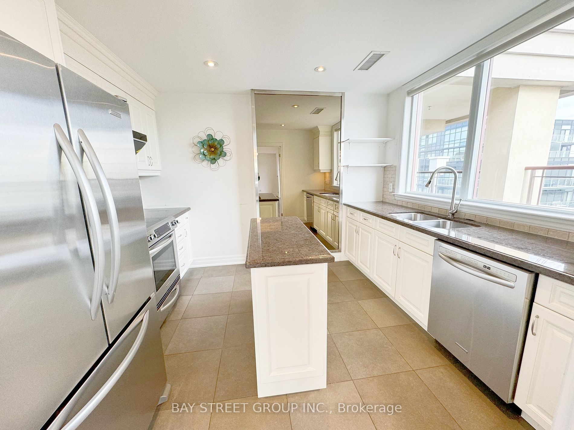 23 Rean Drive, #705
