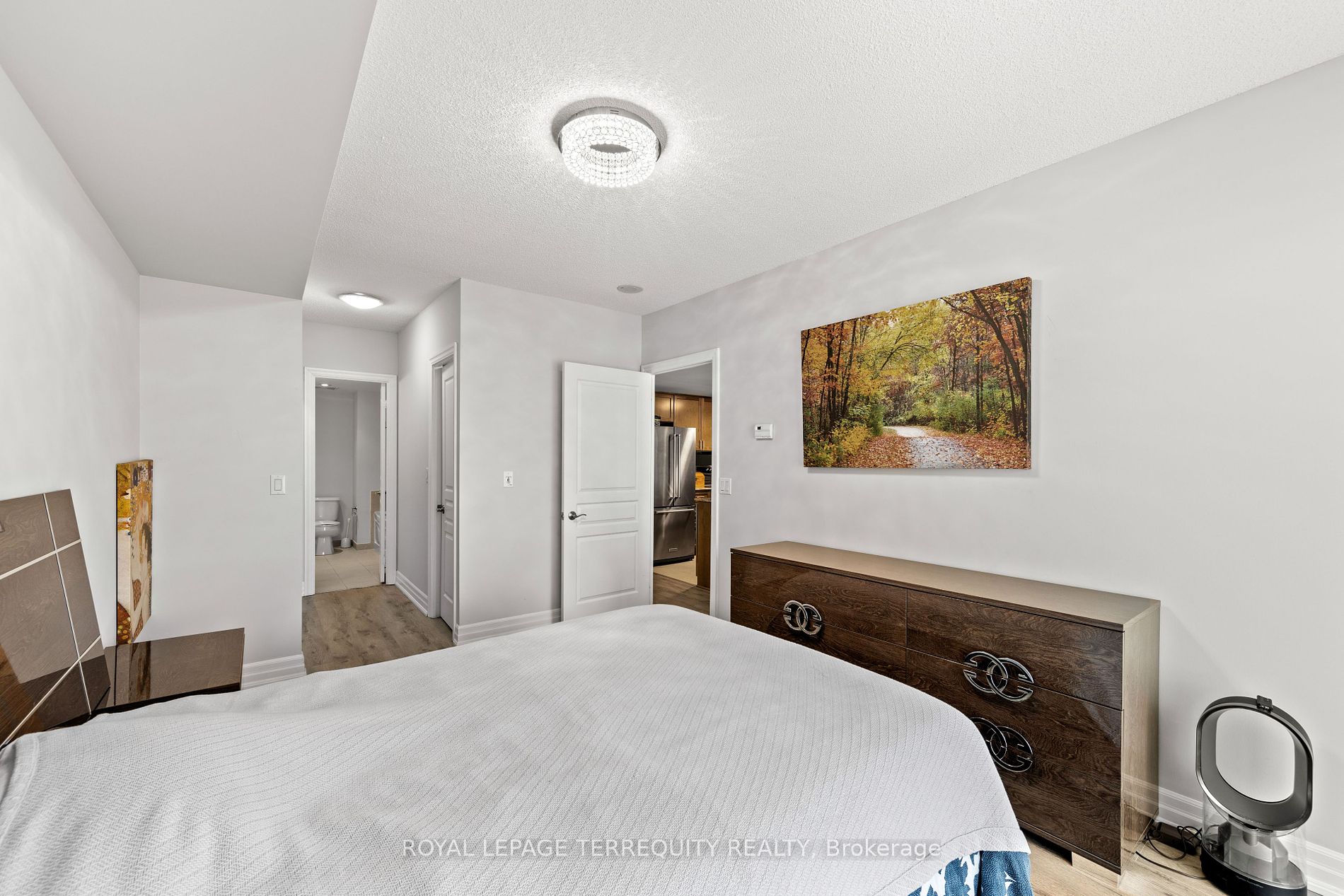 8 Scollard St, #1410