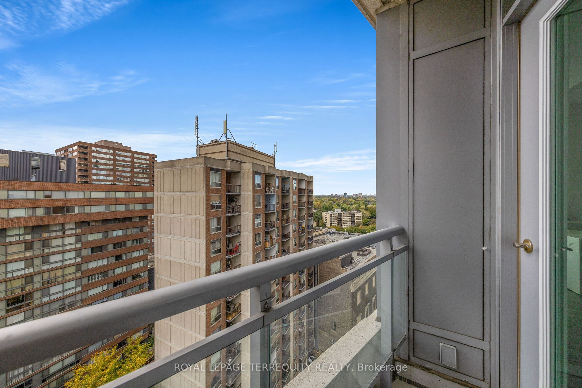 8 Scollard St, #1410