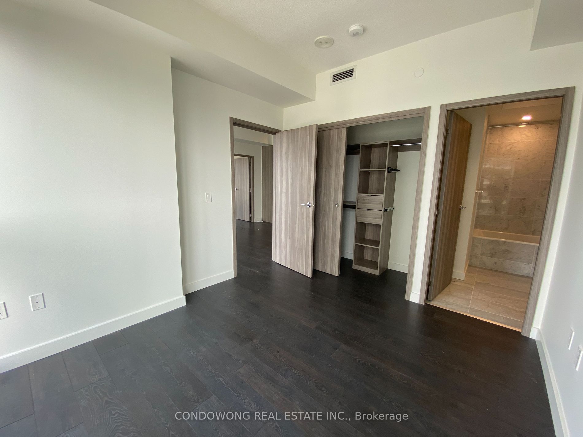 85 Mcmahon Dr, #1809