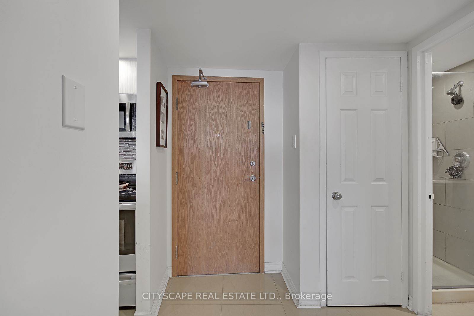 77 Harbour Sq, #2411